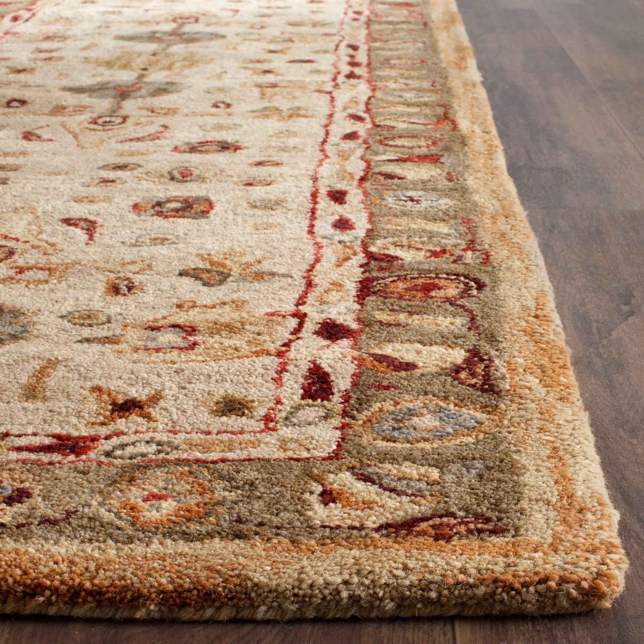 SAFAVIEH Handmade Anatolia Bibbi Traditional Oriental Hand-spun Wool Rug