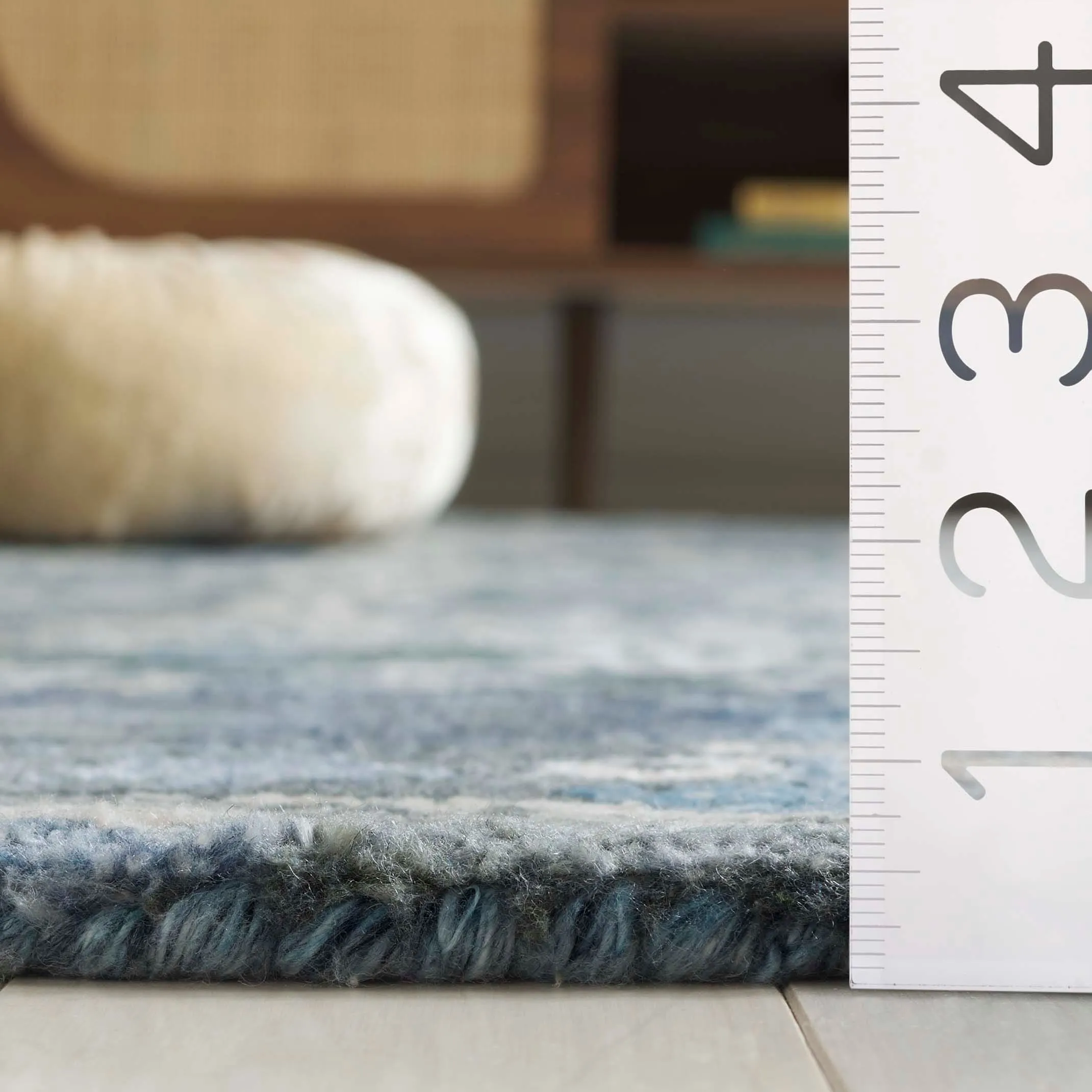SAFAVIEH Handmade Anatolia Unelma Traditional Wool Rug