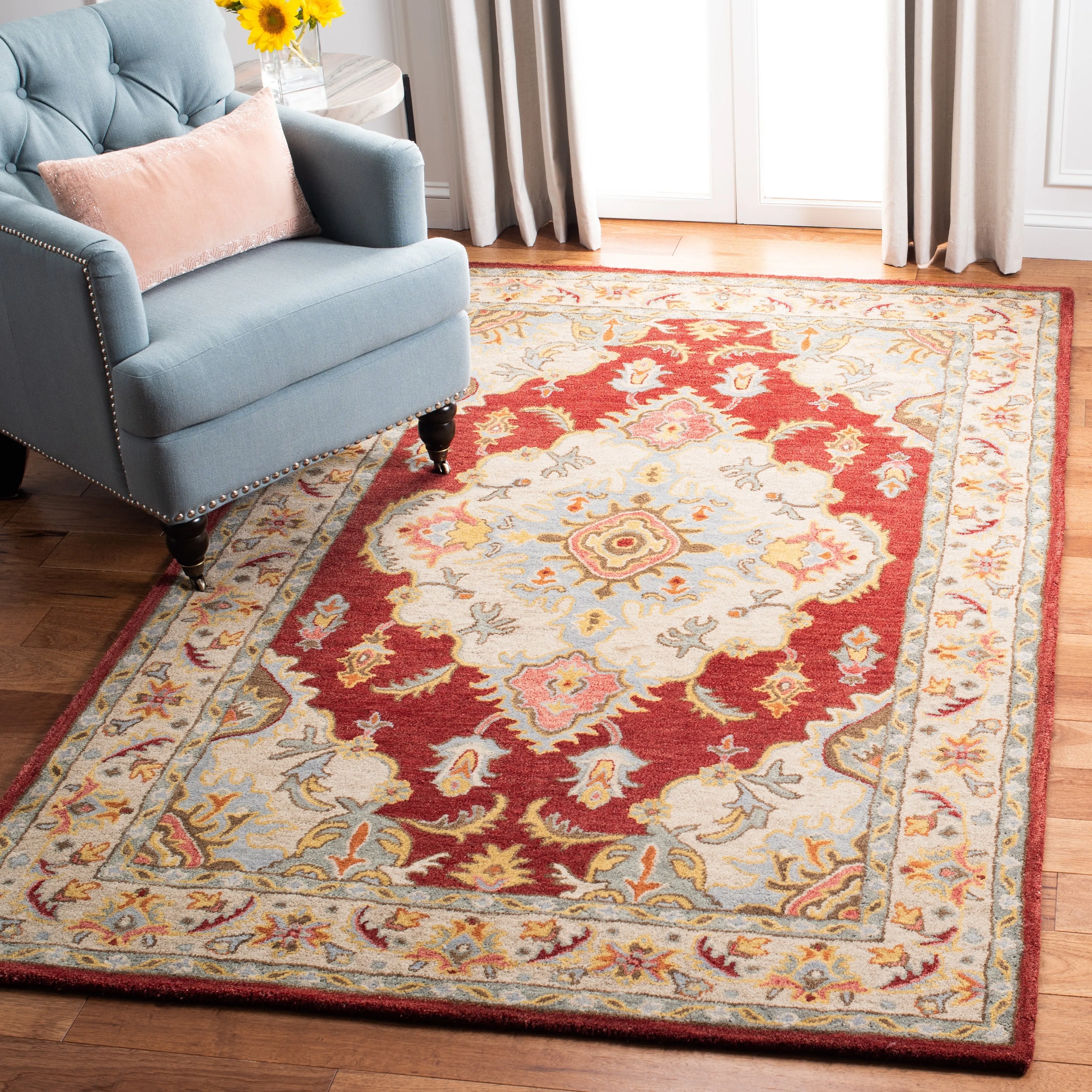 SAFAVIEH Handmade Antiquity Hillie Traditional Wool Rug