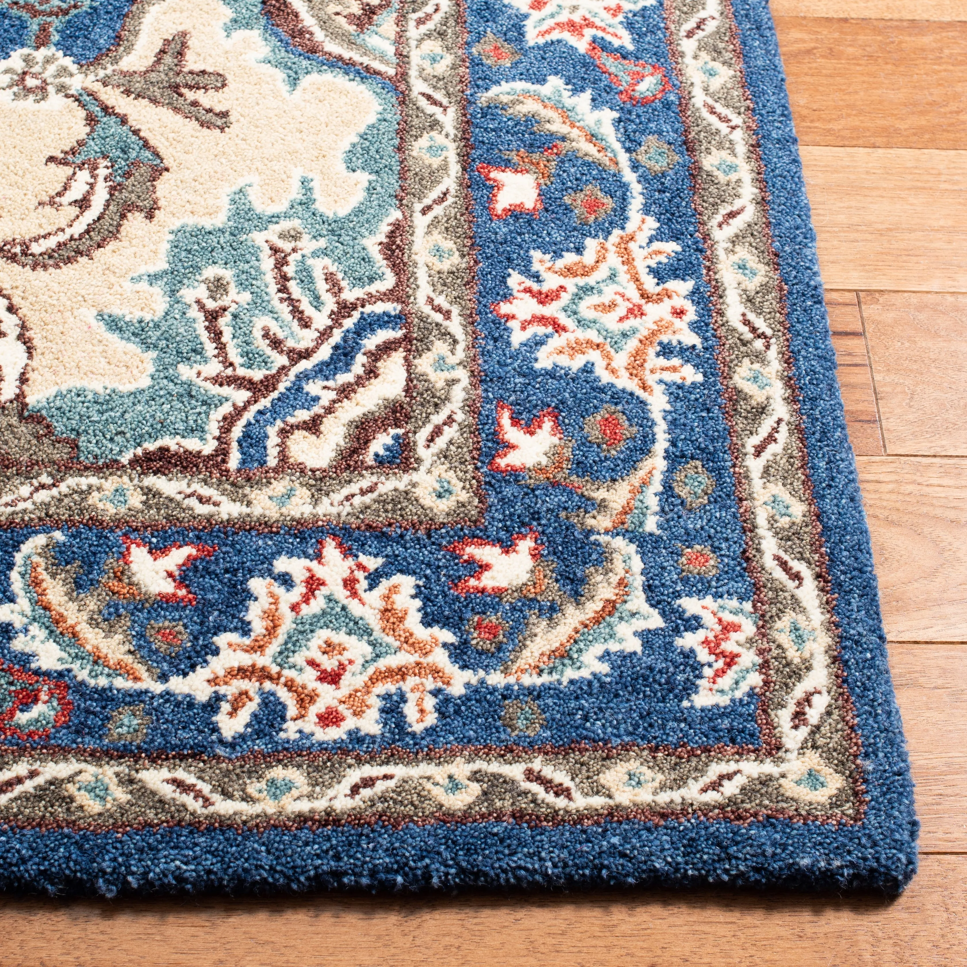 SAFAVIEH Handmade Antiquity Hillie Traditional Wool Rug