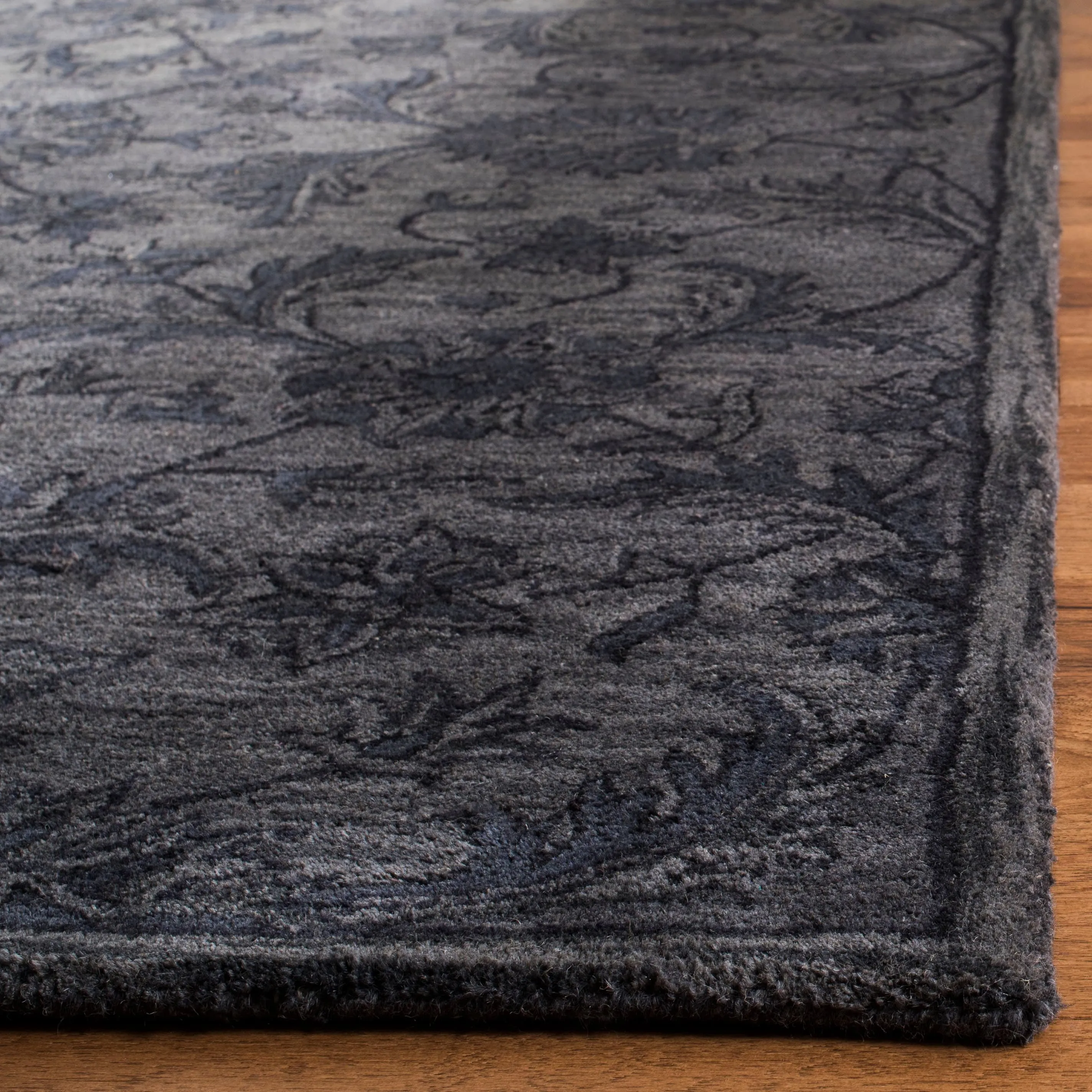 SAFAVIEH Handmade Antiquity Rukija Traditional Oriental Wool Rug