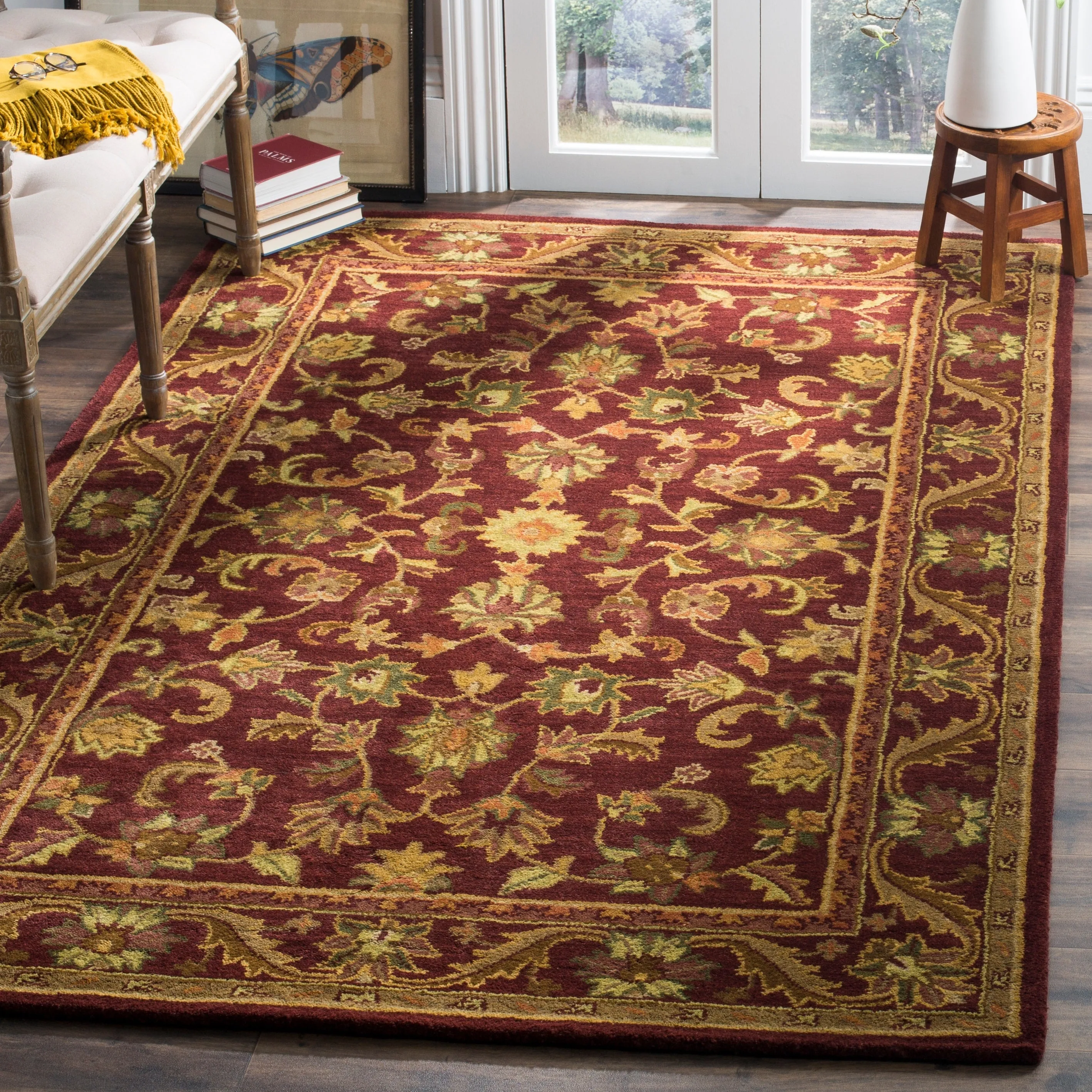 SAFAVIEH Handmade Antiquity Talvikki Traditional Oriental Wool Rug