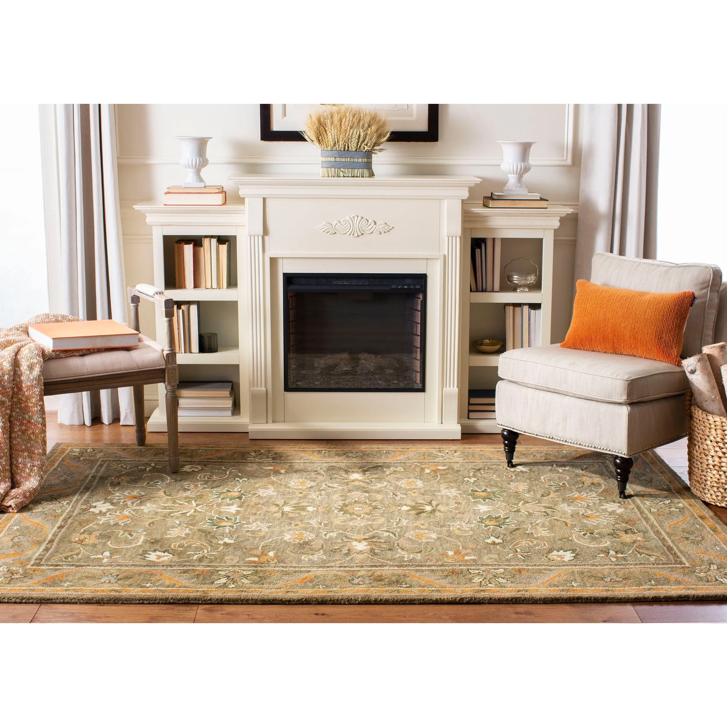 SAFAVIEH Handmade Antiquity Talvikki Traditional Oriental Wool Rug