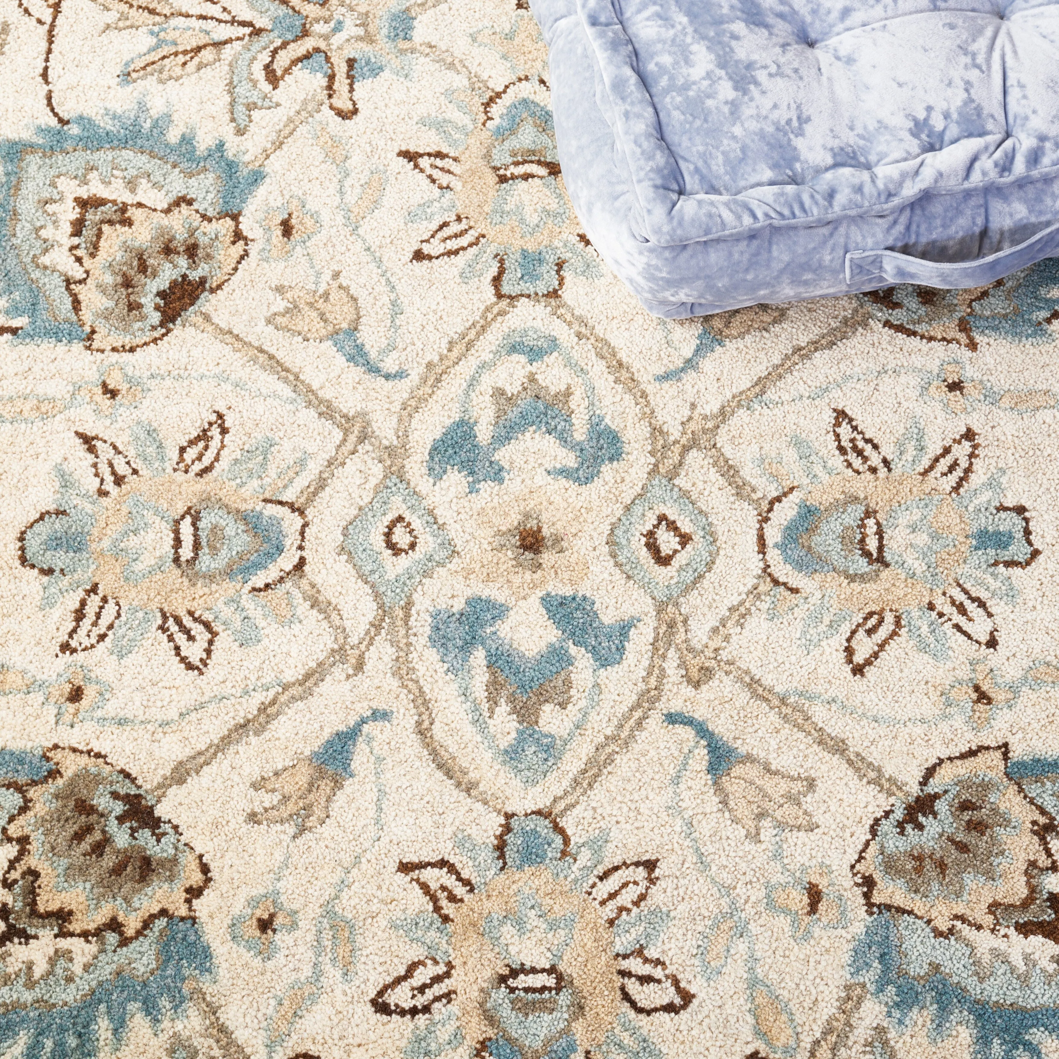 SAFAVIEH Handmade Antiquity Varvara Oriental Wool Rug