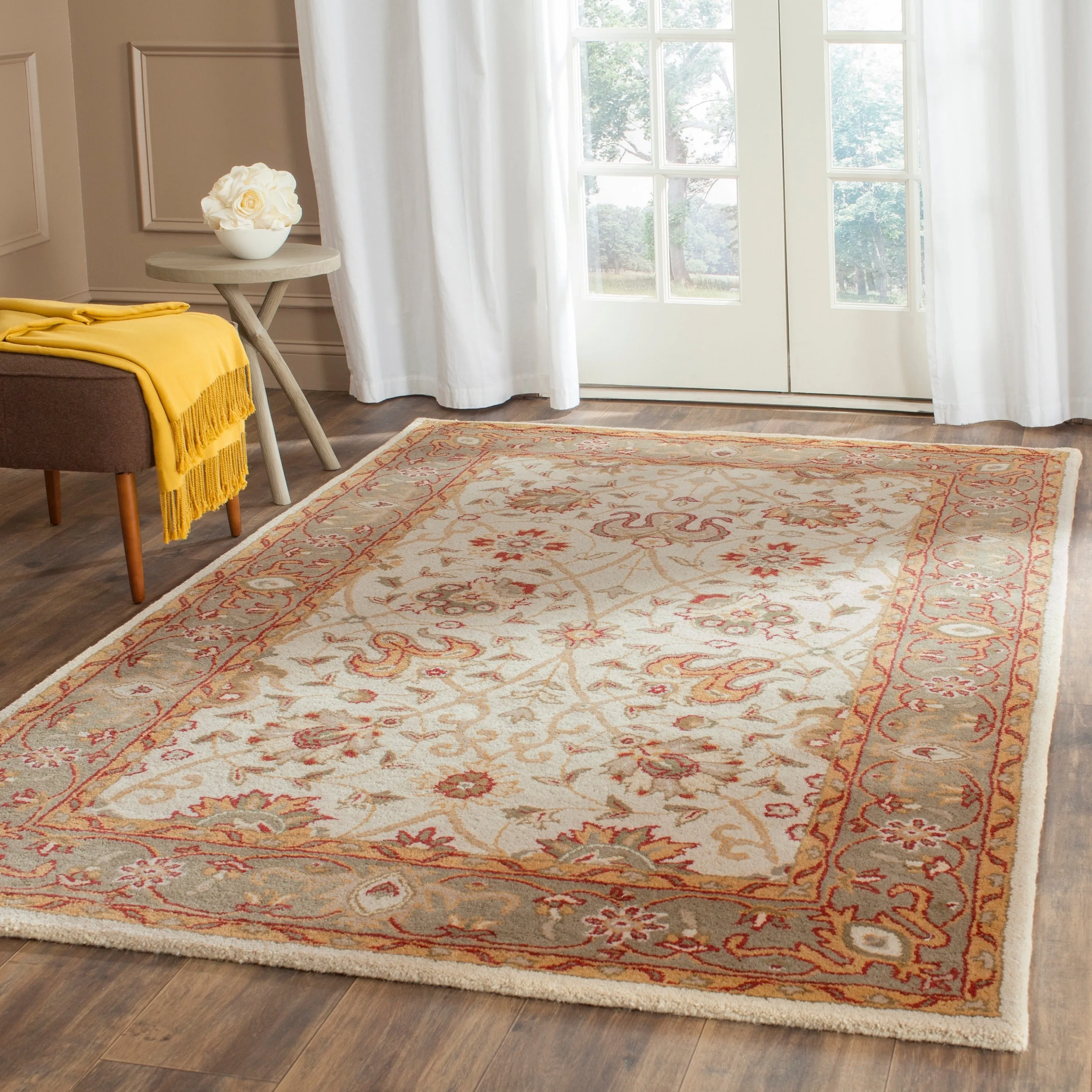 SAFAVIEH Handmade Antiquity Zurie Traditional Oriental Wool Rug