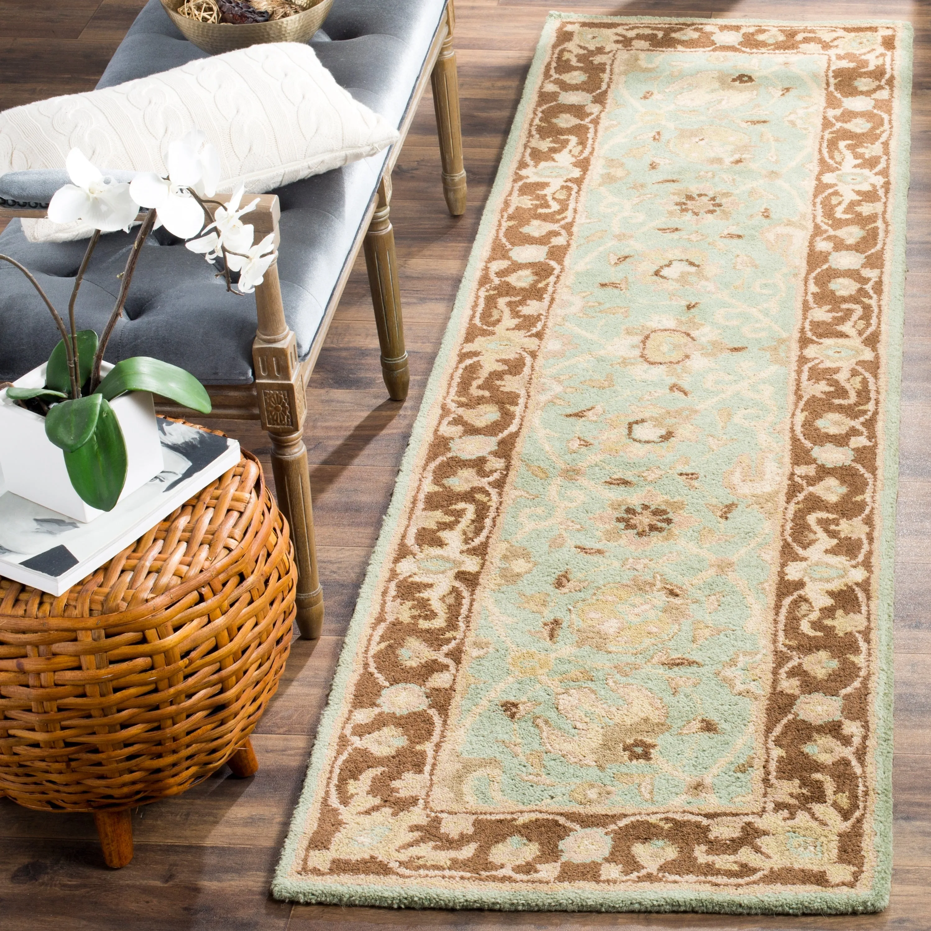 SAFAVIEH Handmade Antiquity Zurie Traditional Oriental Wool Rug