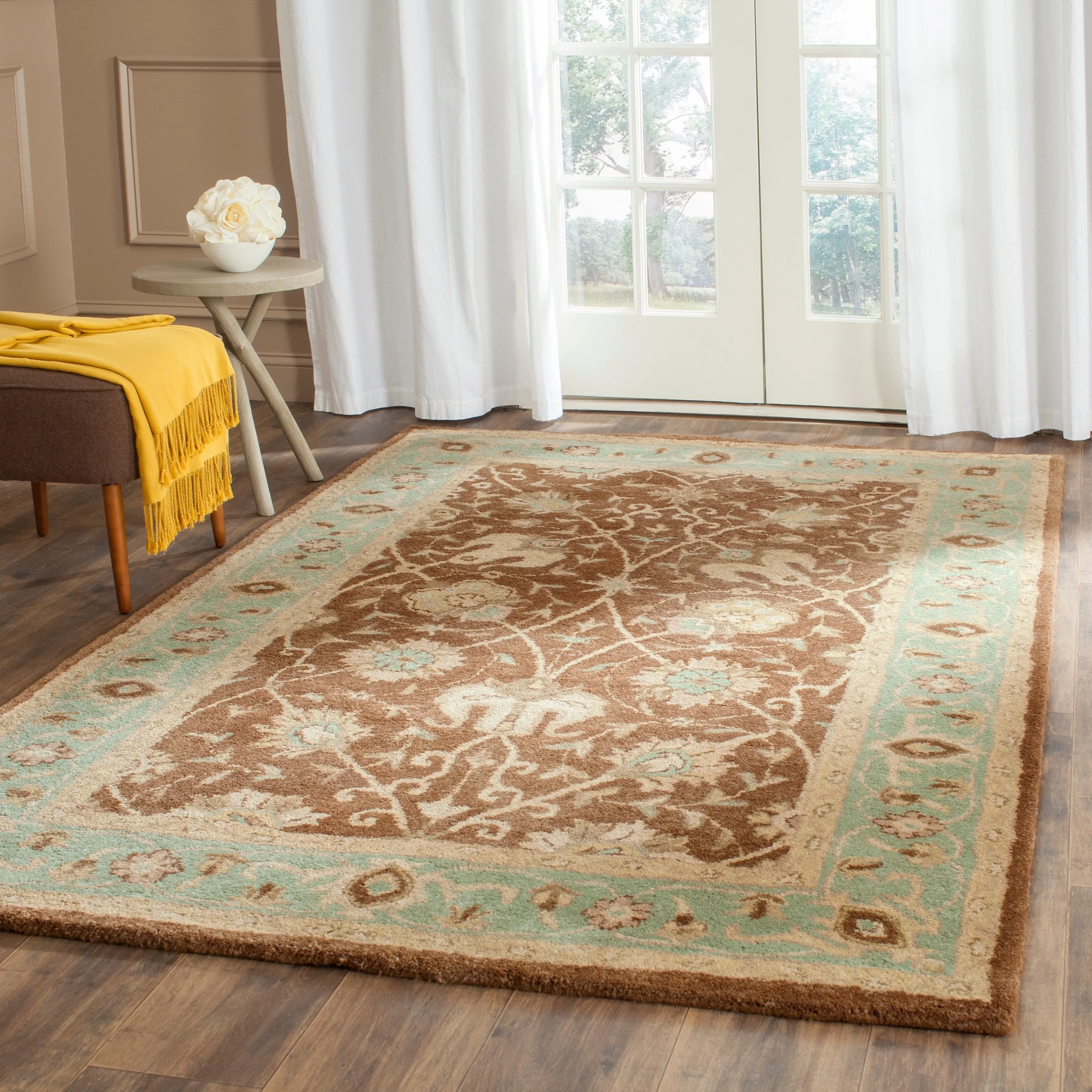 SAFAVIEH Handmade Antiquity Zurie Traditional Oriental Wool Rug