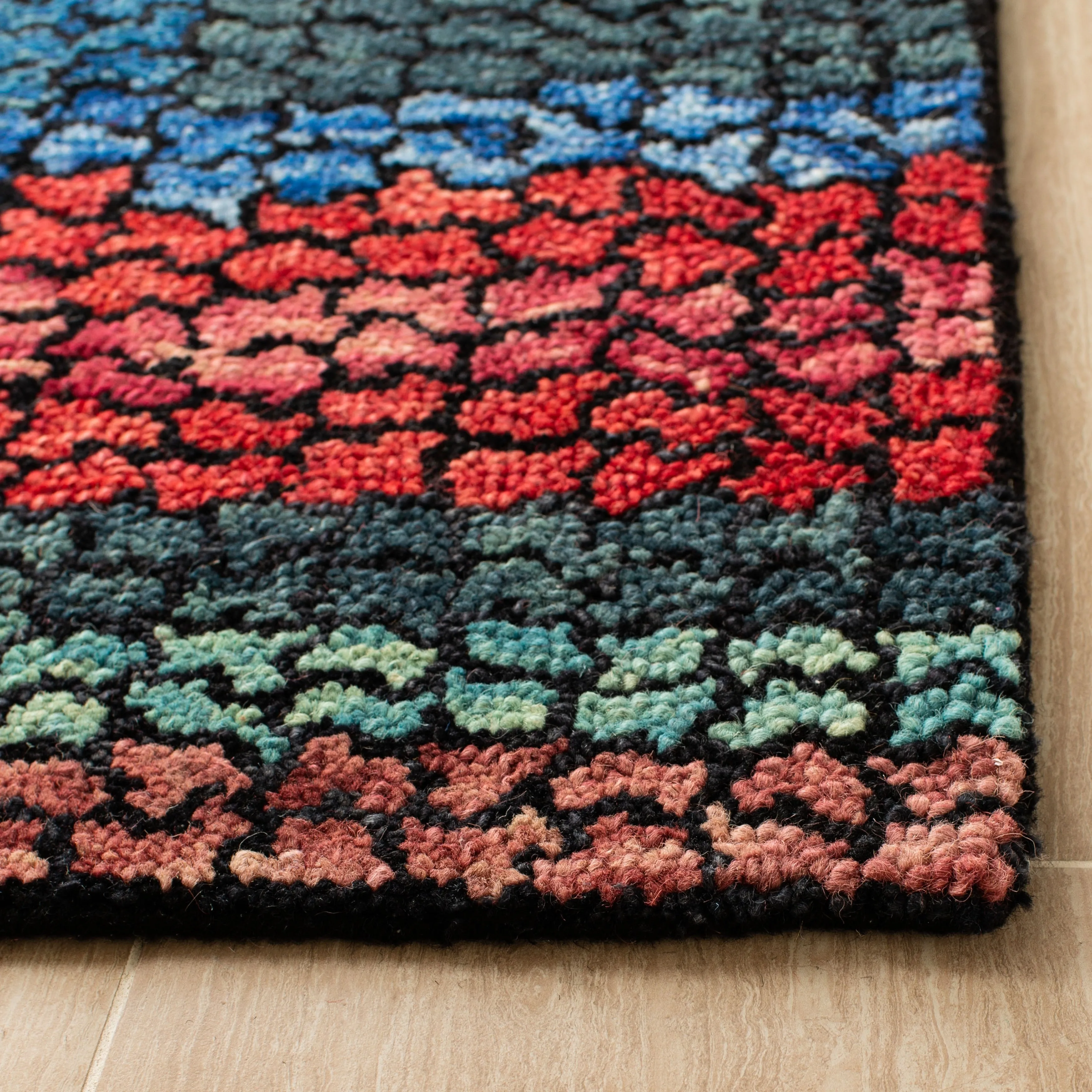 SAFAVIEH Handmade Aspen Christy Bohemian Wool Rug