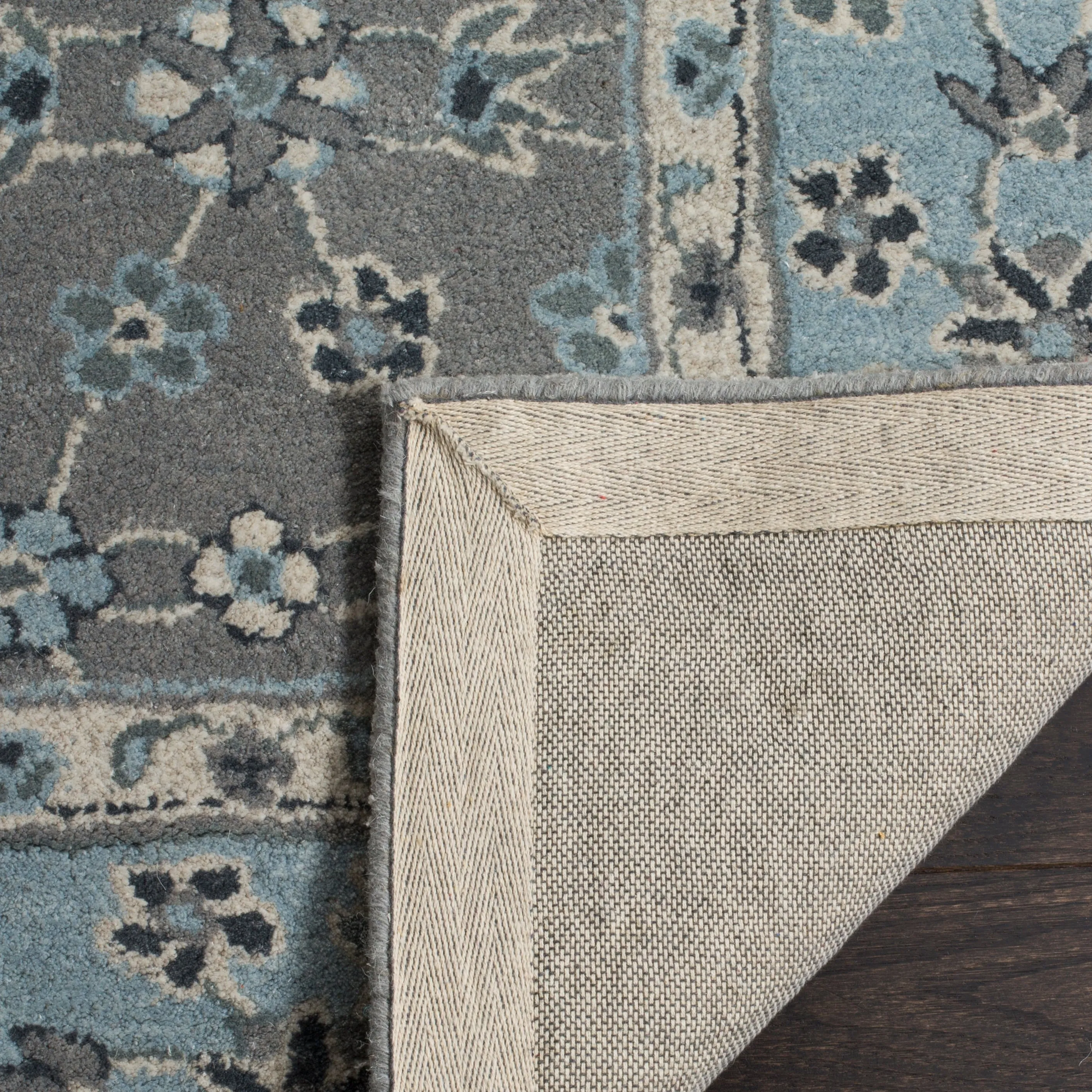 SAFAVIEH Handmade Bella Cevriye Modern Floral Wool Rug