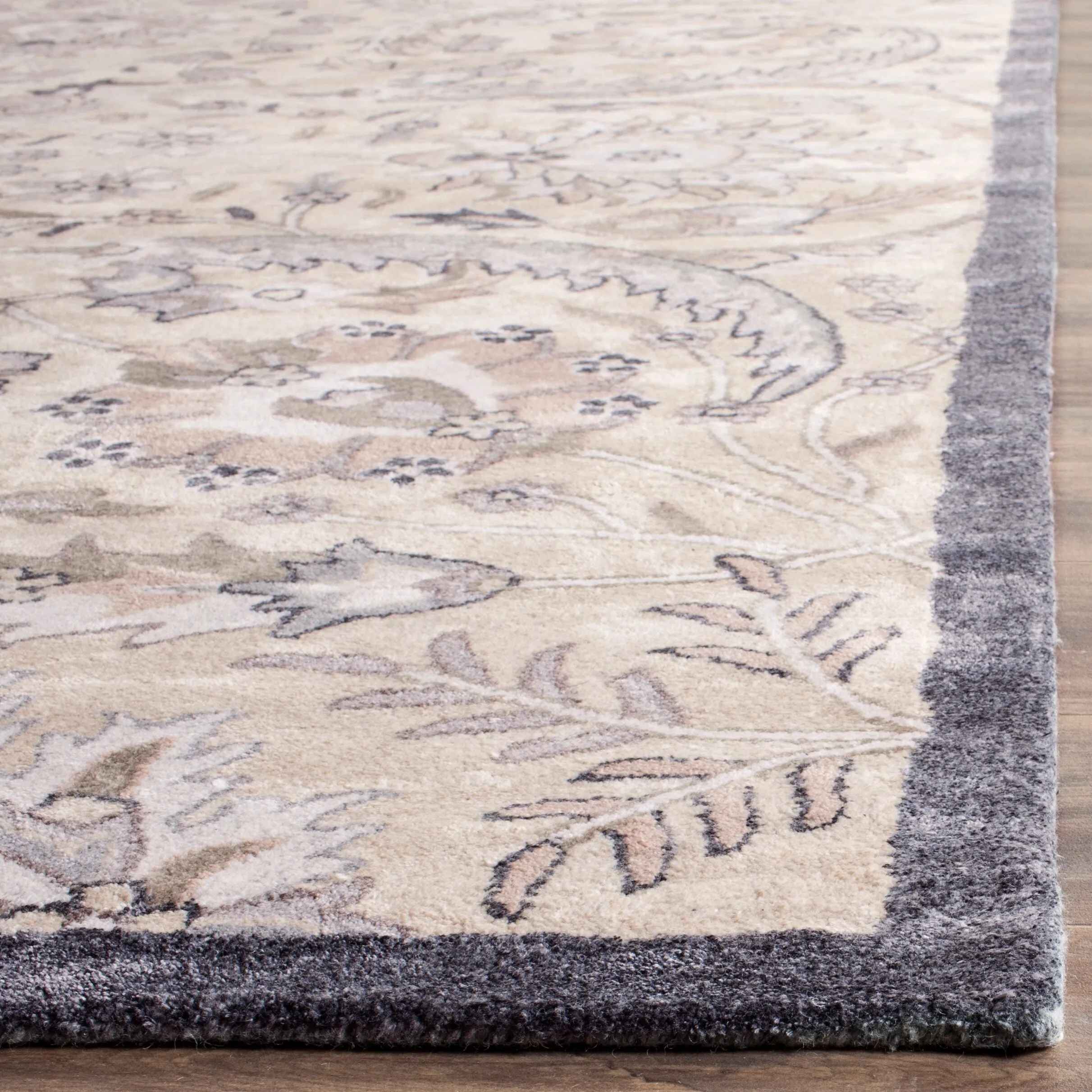 SAFAVIEH Handmade Bella Tifenn Modern Floral Wool Rug
