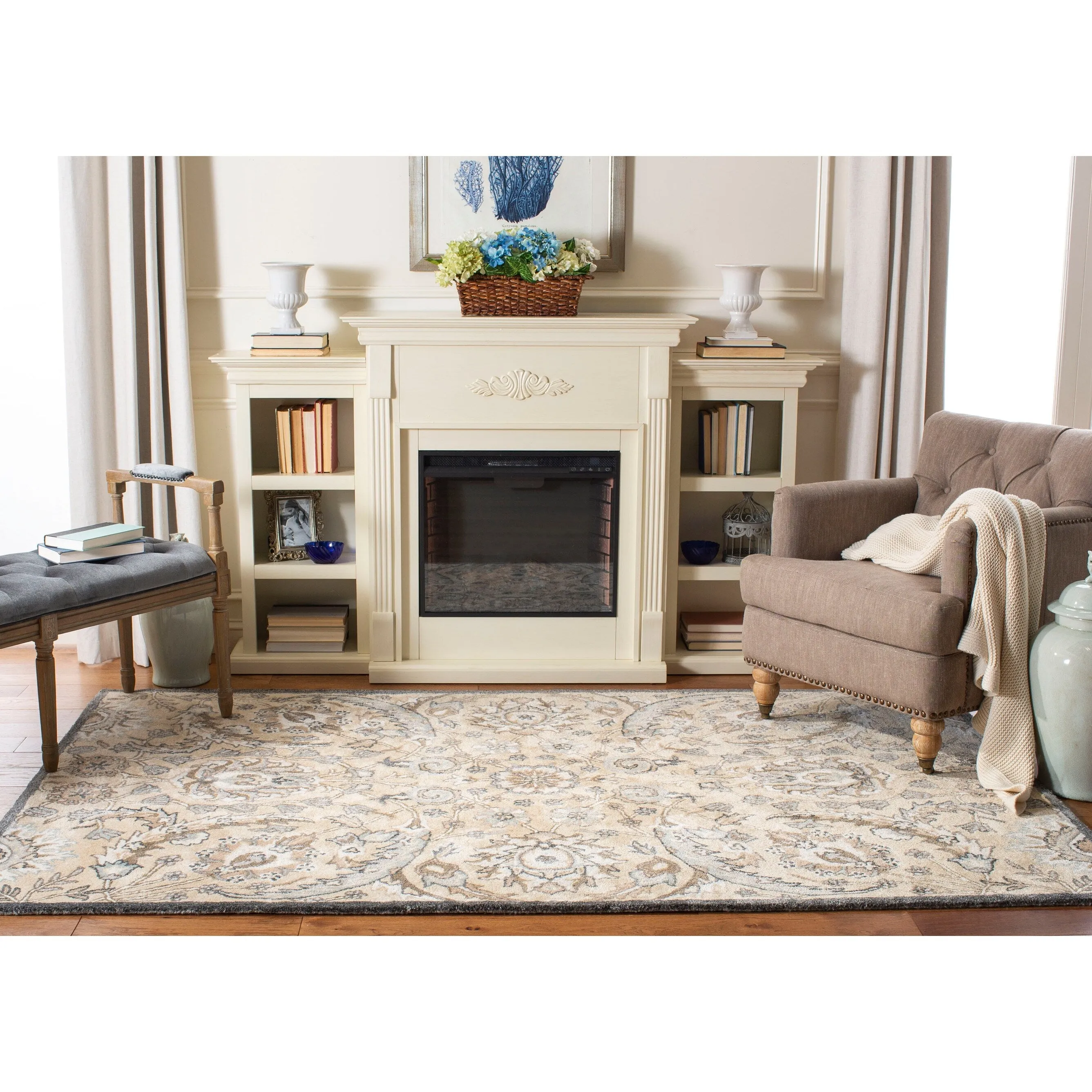 SAFAVIEH Handmade Bella Tifenn Modern Floral Wool Rug