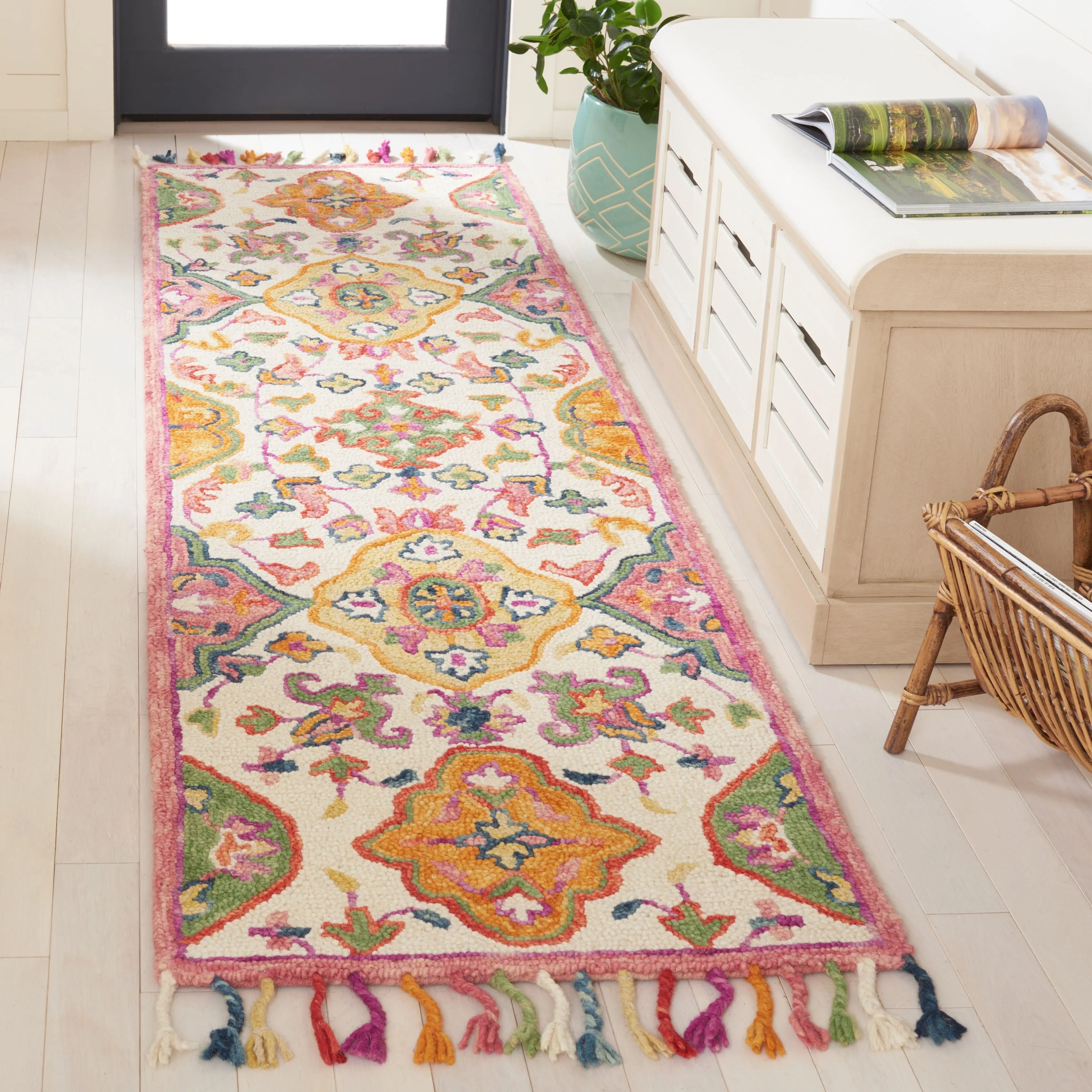 SAFAVIEH Handmade Blossom Amke Modern Floral Wool Rug