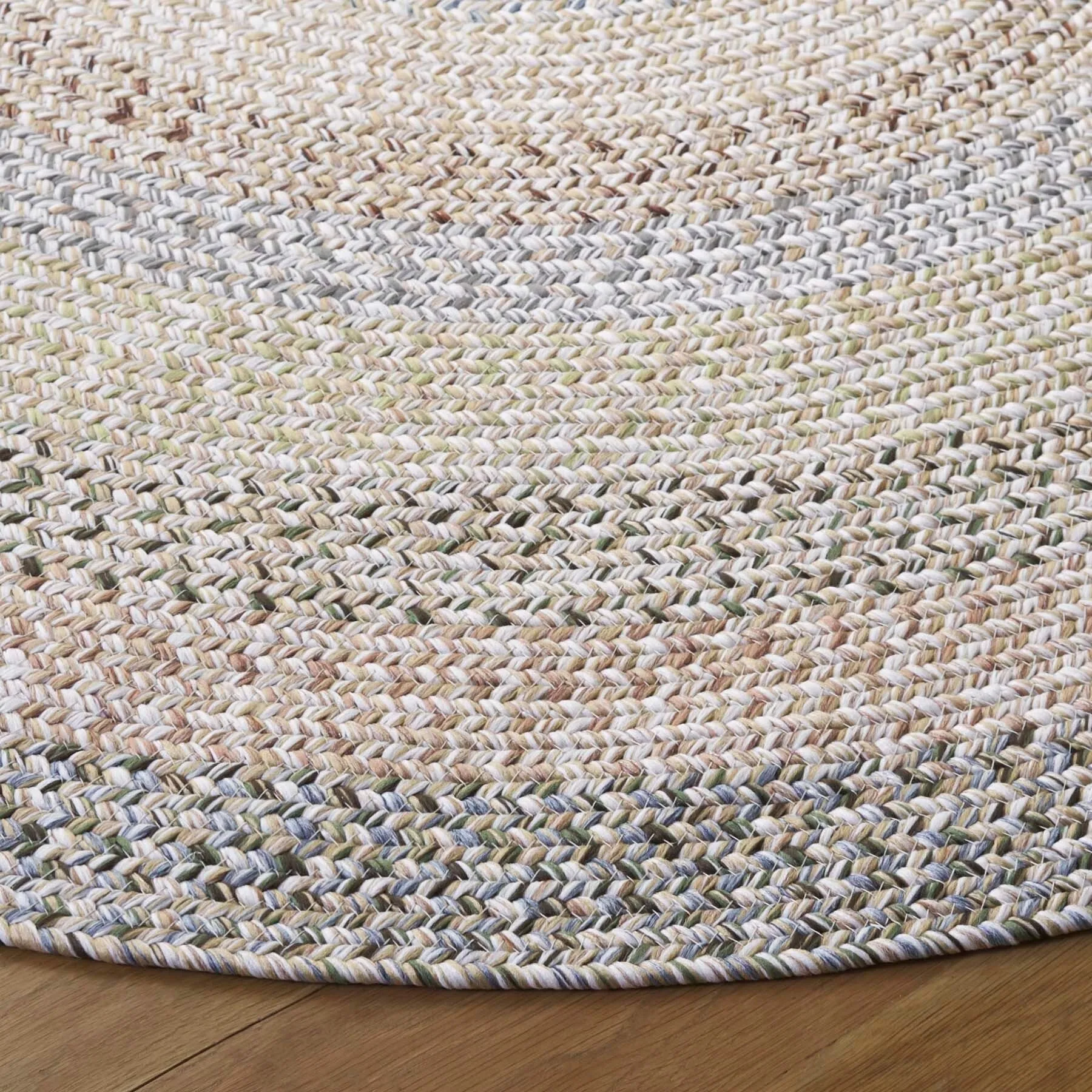 SAFAVIEH Handmade Braided Hrodny Machine Washable Country Rug
