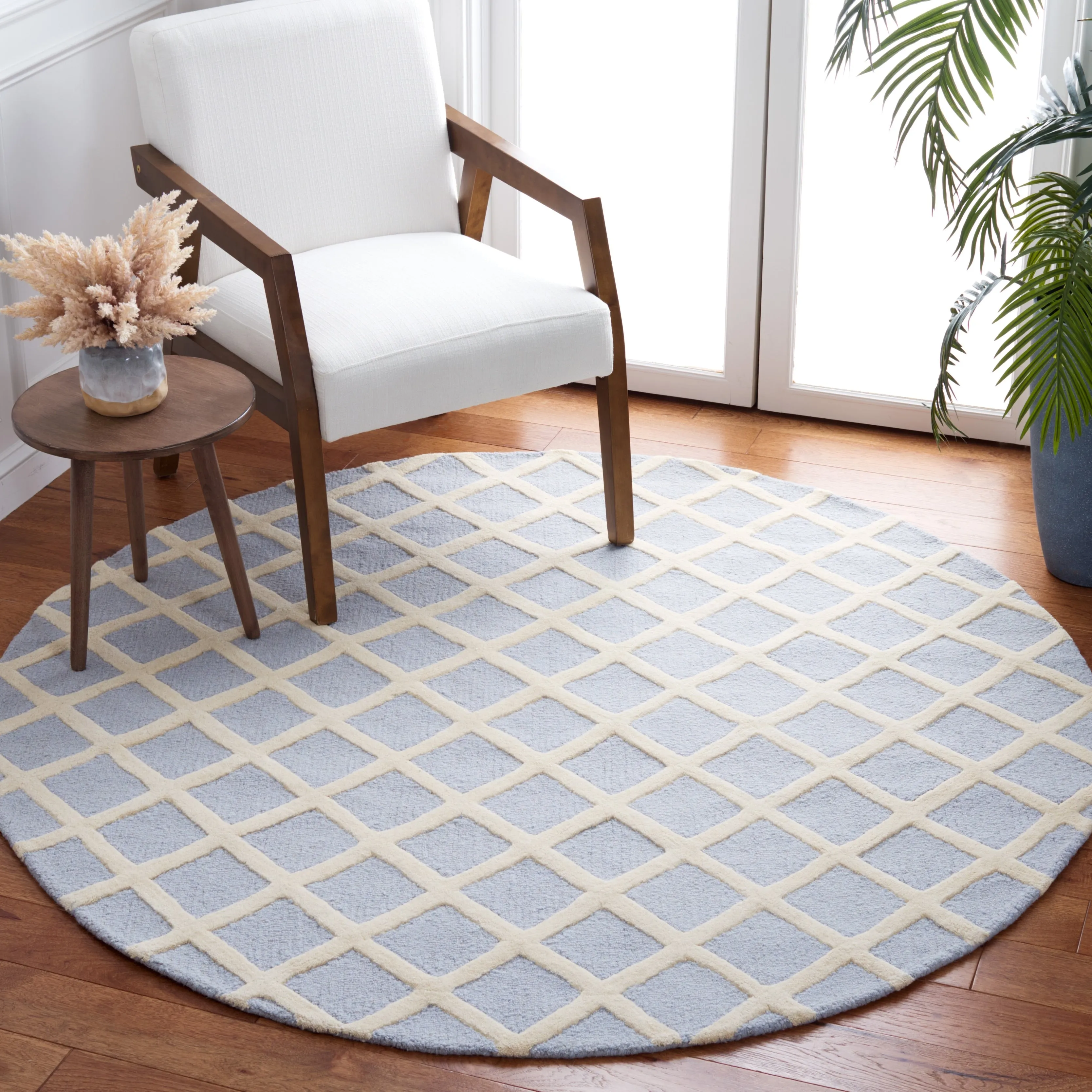 SAFAVIEH. Handmade Cambridge Siire Moroccan Trellis Wool Rug