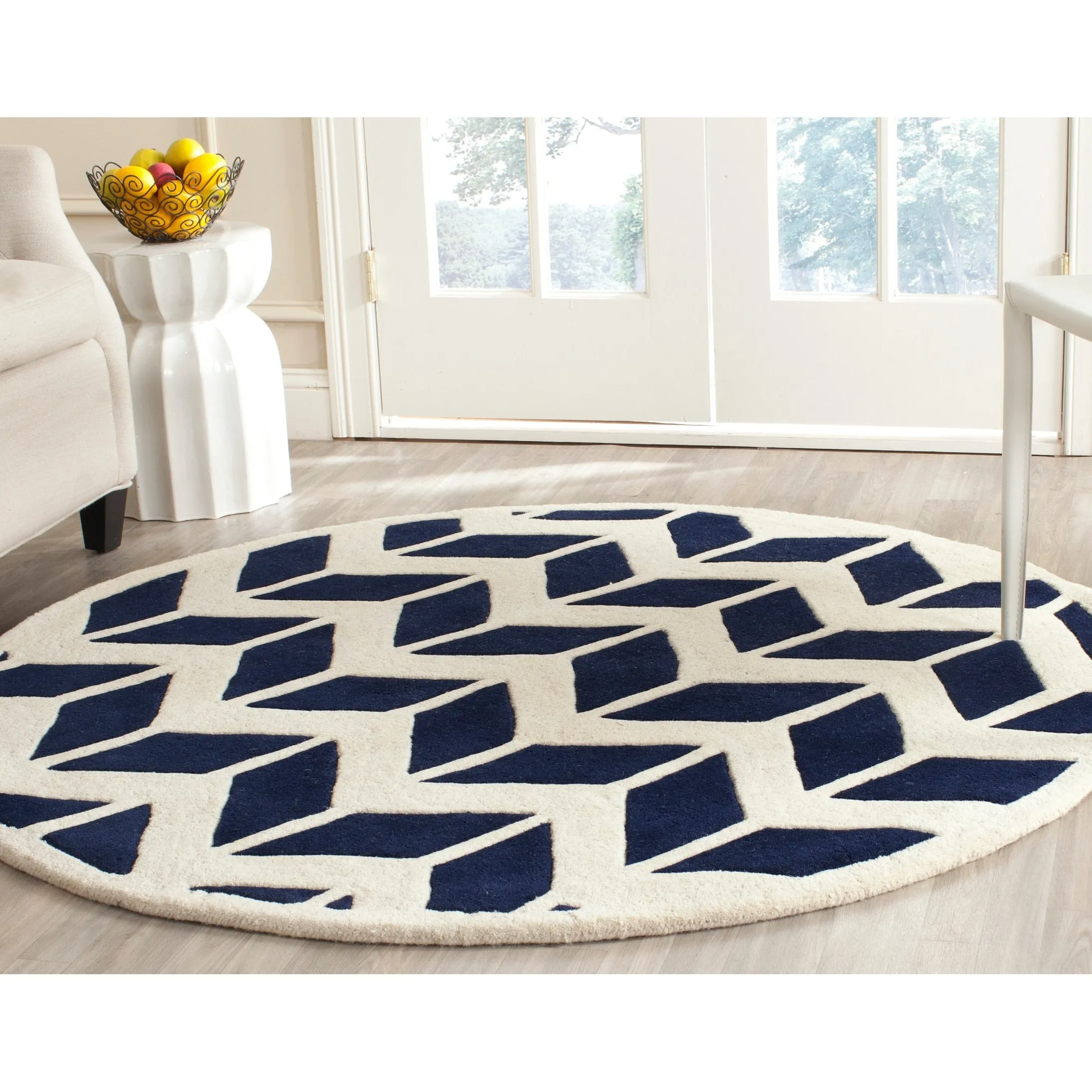 SAFAVIEH Handmade Chatham Aloyse Modern Wool Rug