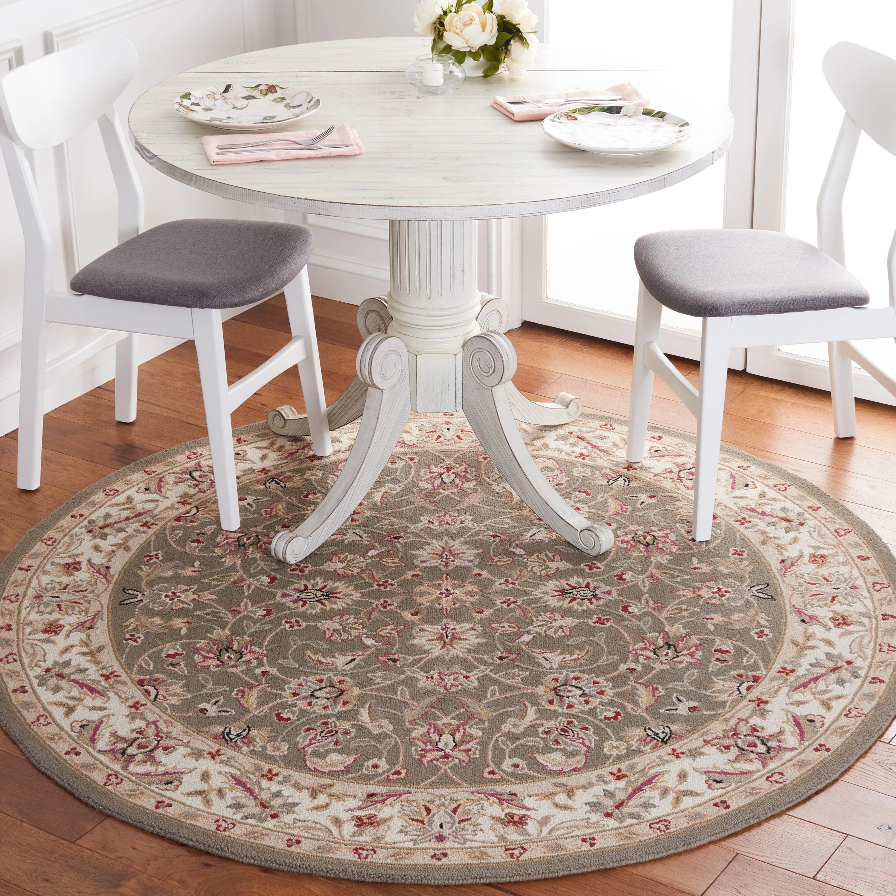SAFAVIEH Handmade Chelsea Kolja French Country Wool Rug
