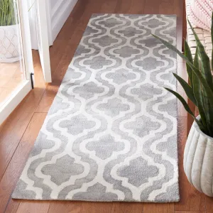 Safavieh Handmade Dip Dye Alana Watercolor Vintage Boho Wool Rug - Grey/Ivory - 2' 3 x 8'