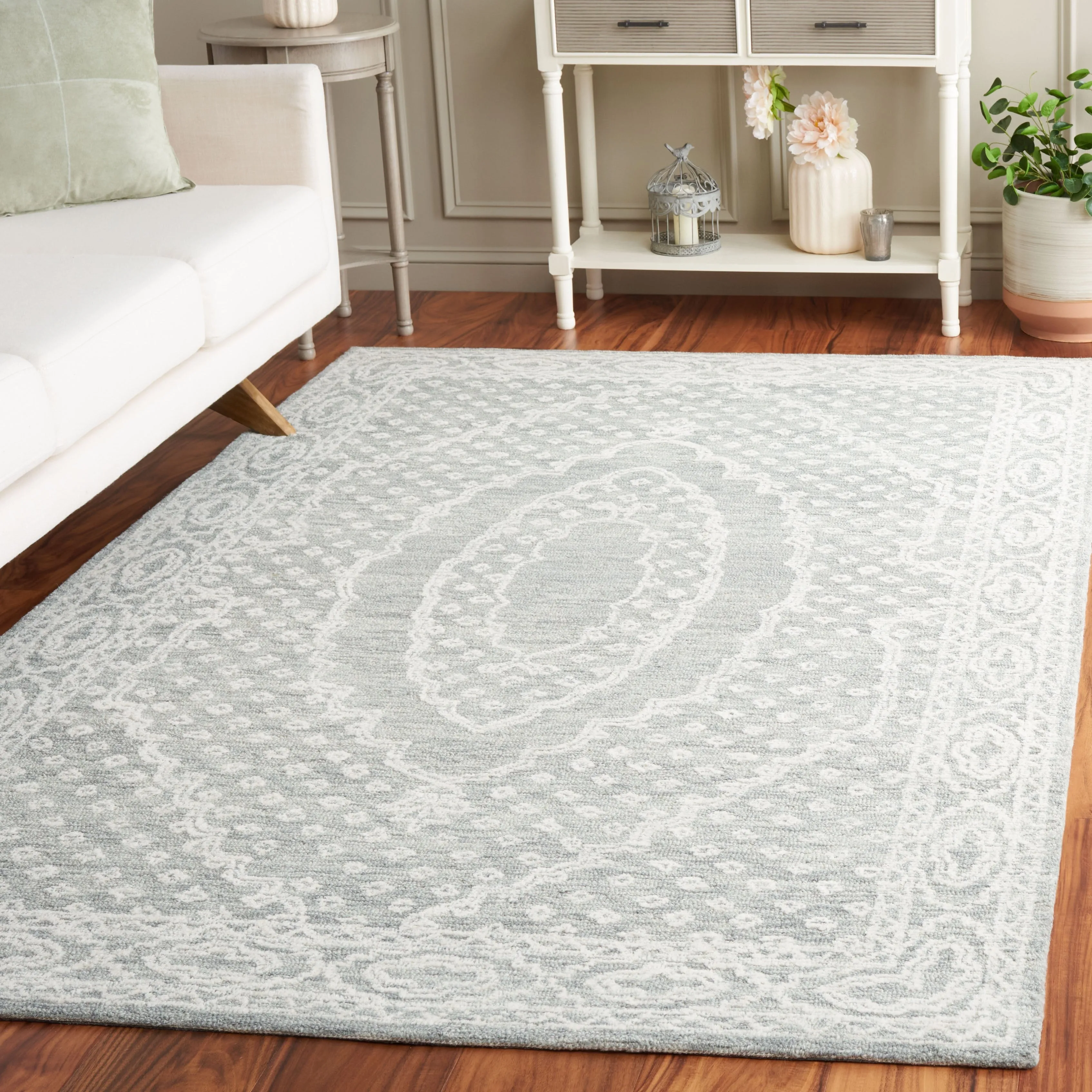 SAFAVIEH Handmade Ebony Branddis Modern Wool Rug