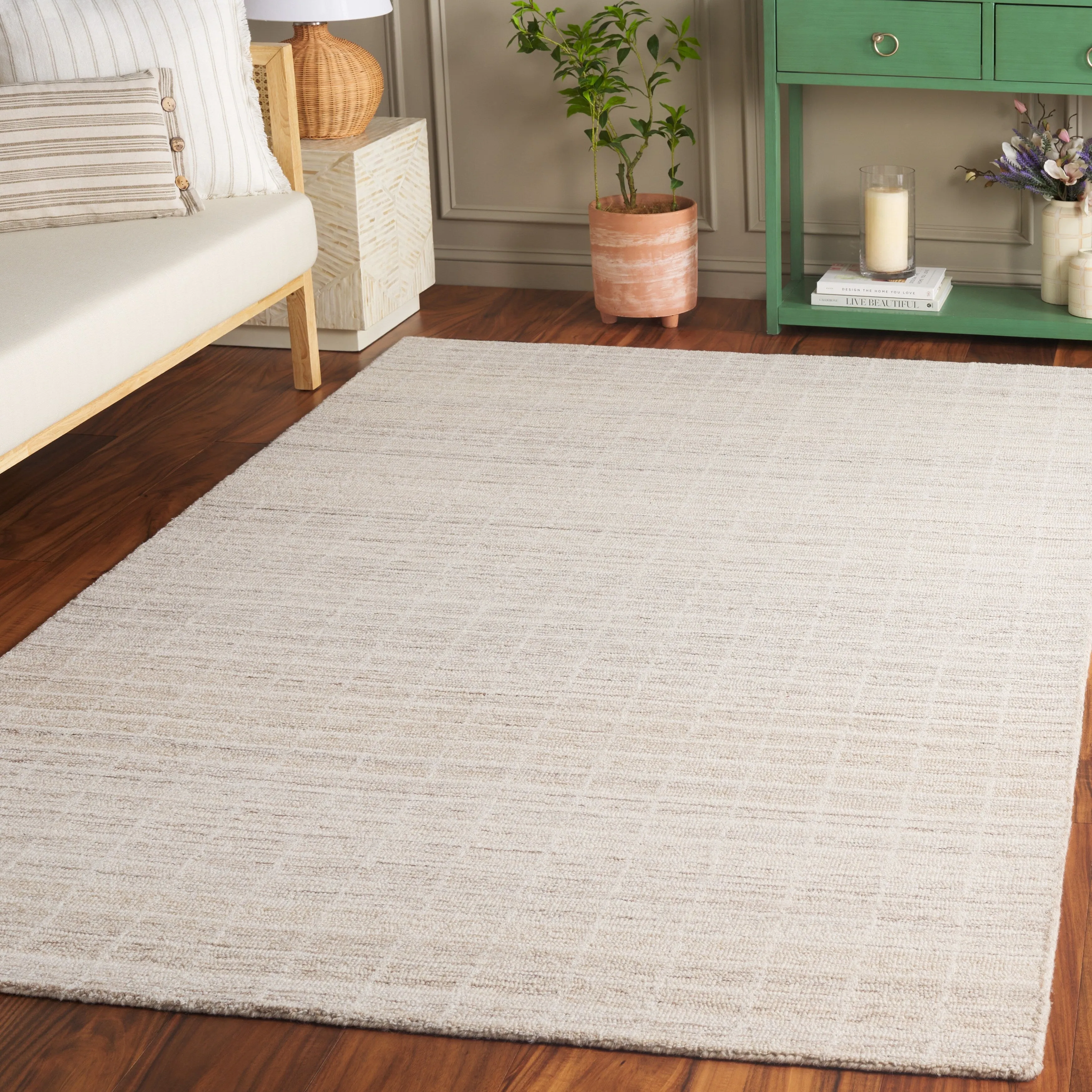 SAFAVIEH Handmade Ebony Peigi Geometric Wool Rug