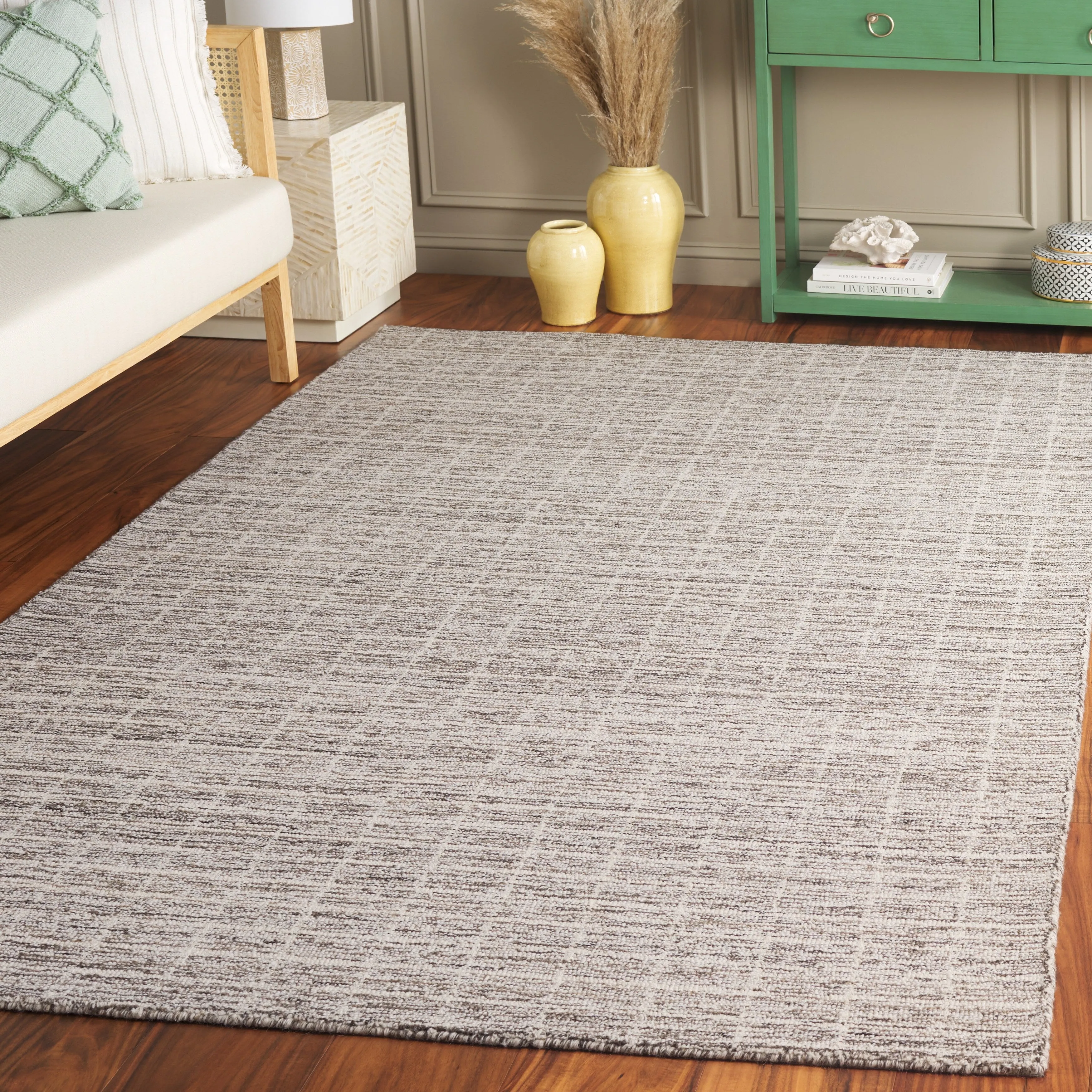SAFAVIEH Handmade Ebony Peigi Geometric Wool Rug