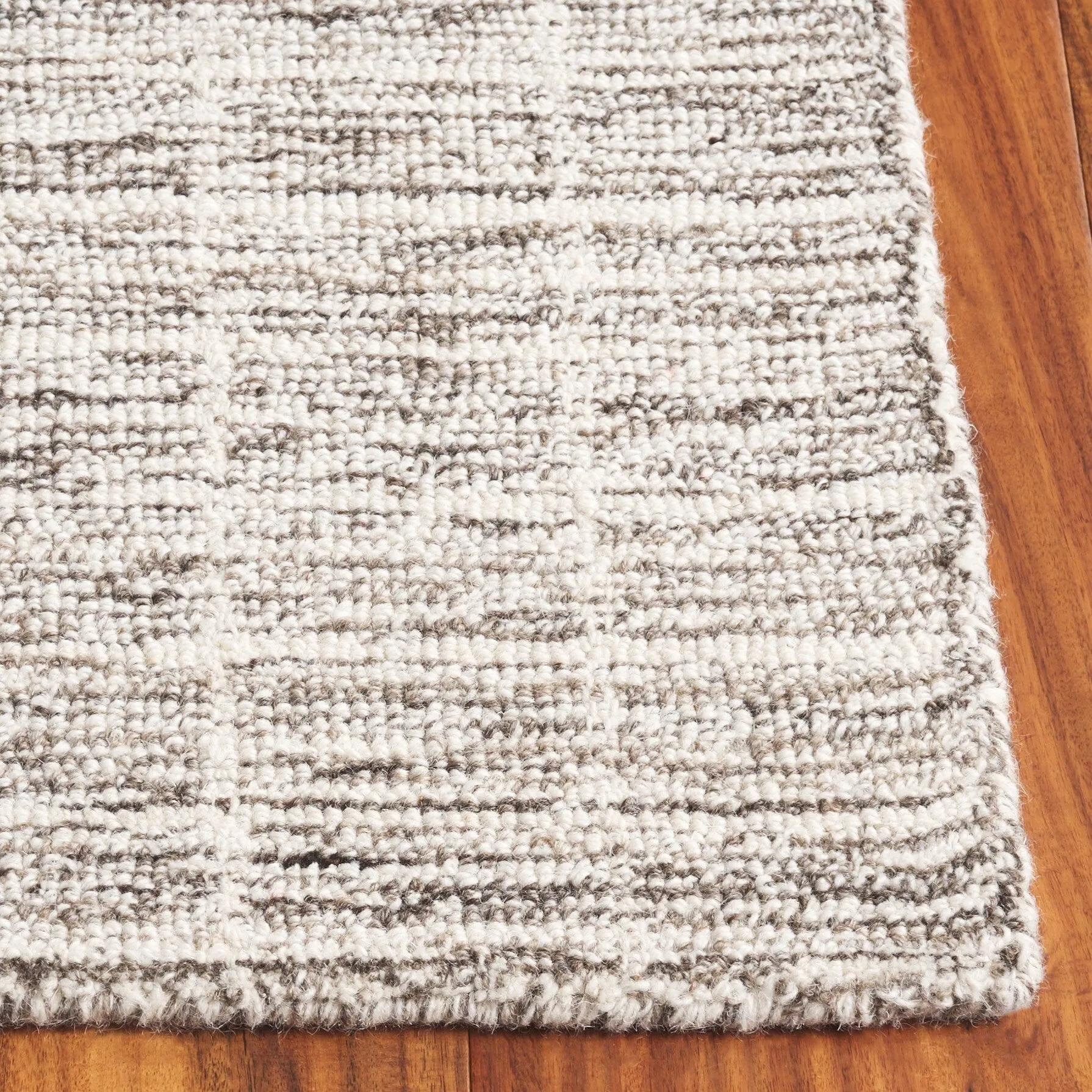 SAFAVIEH Handmade Ebony Peigi Geometric Wool Rug