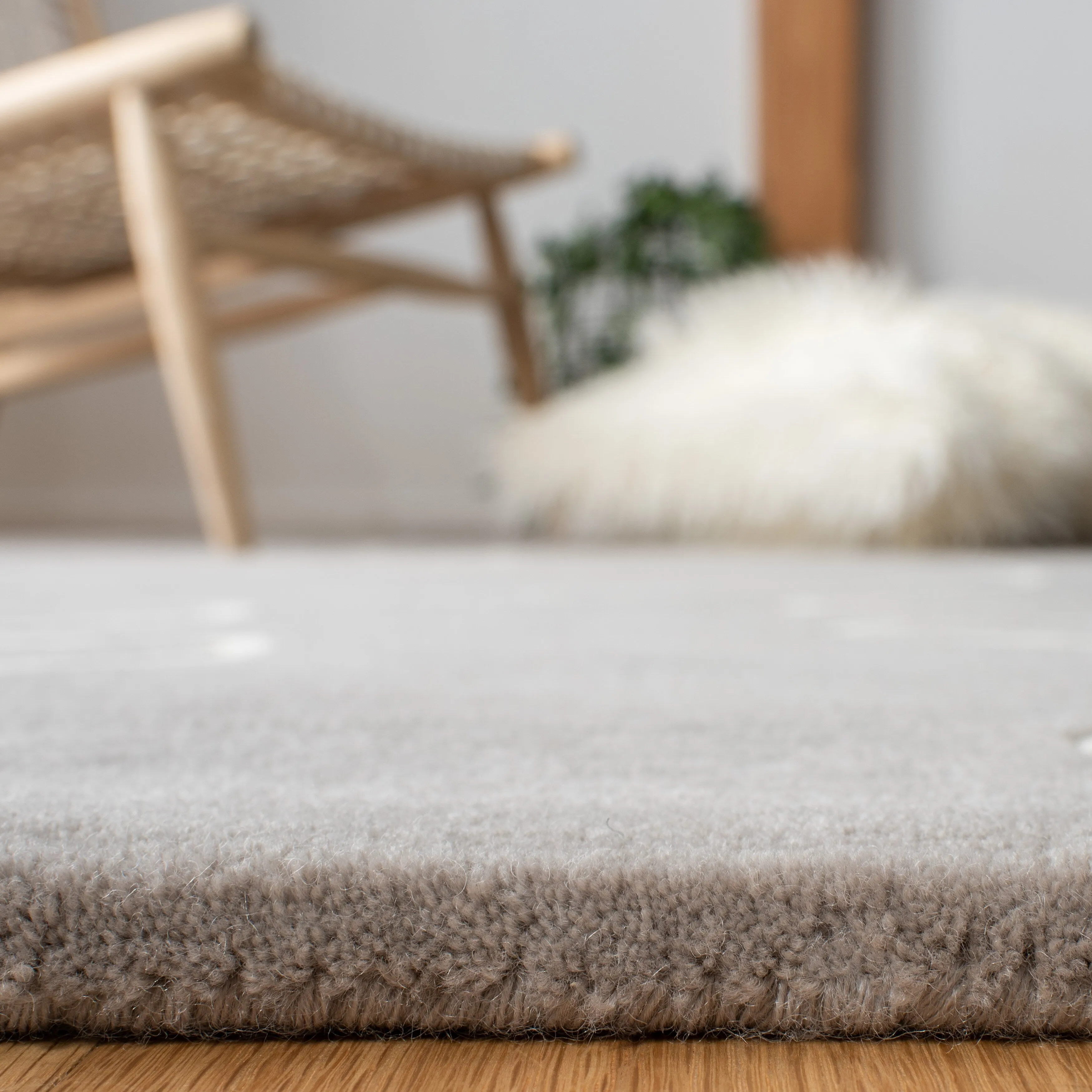 SAFAVIEH Handmade Fifth Avenue Chayah Mid-Century Modern Wool Rug