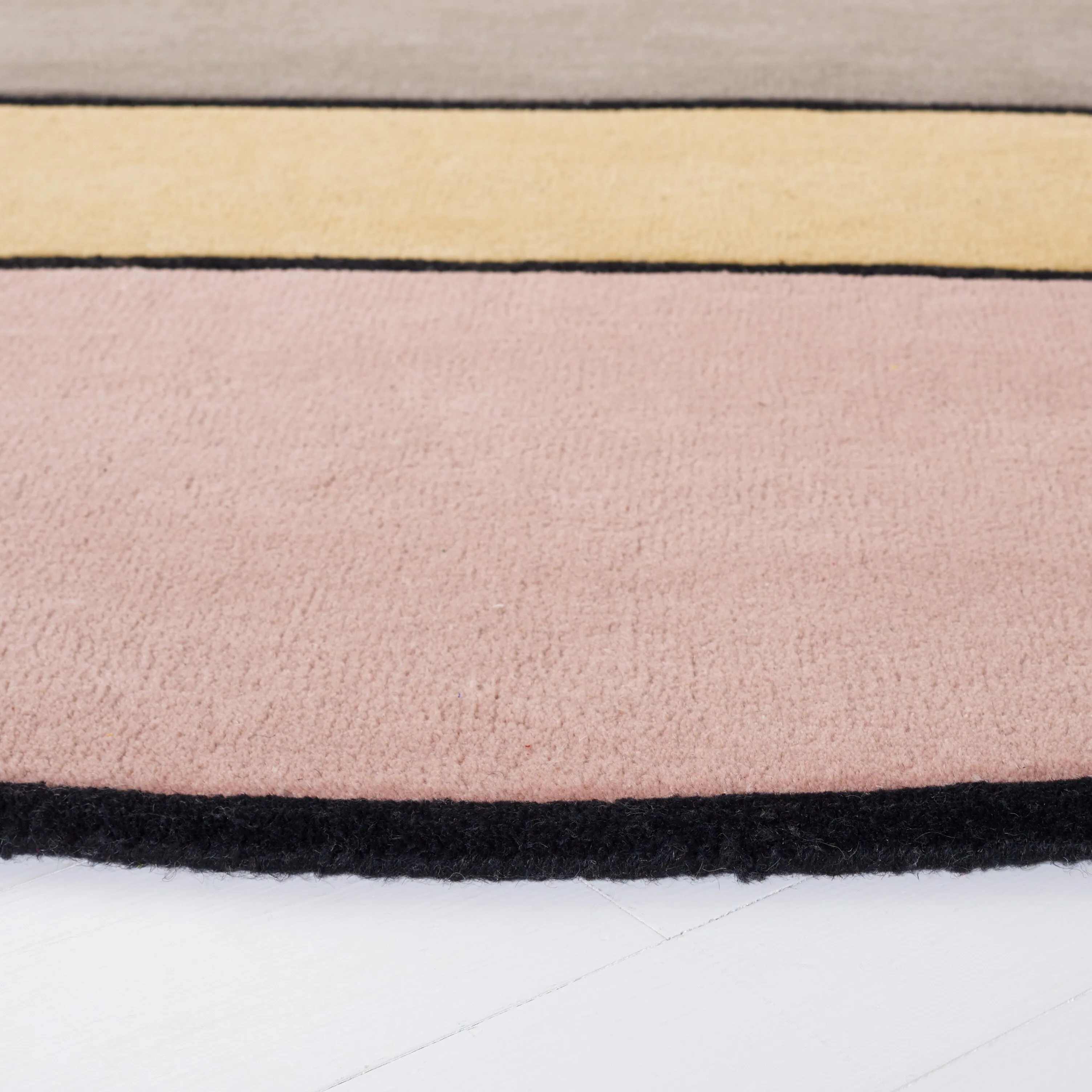 SAFAVIEH Handmade Fifth Avenue Giota Mid-Century Modern Wool Rug