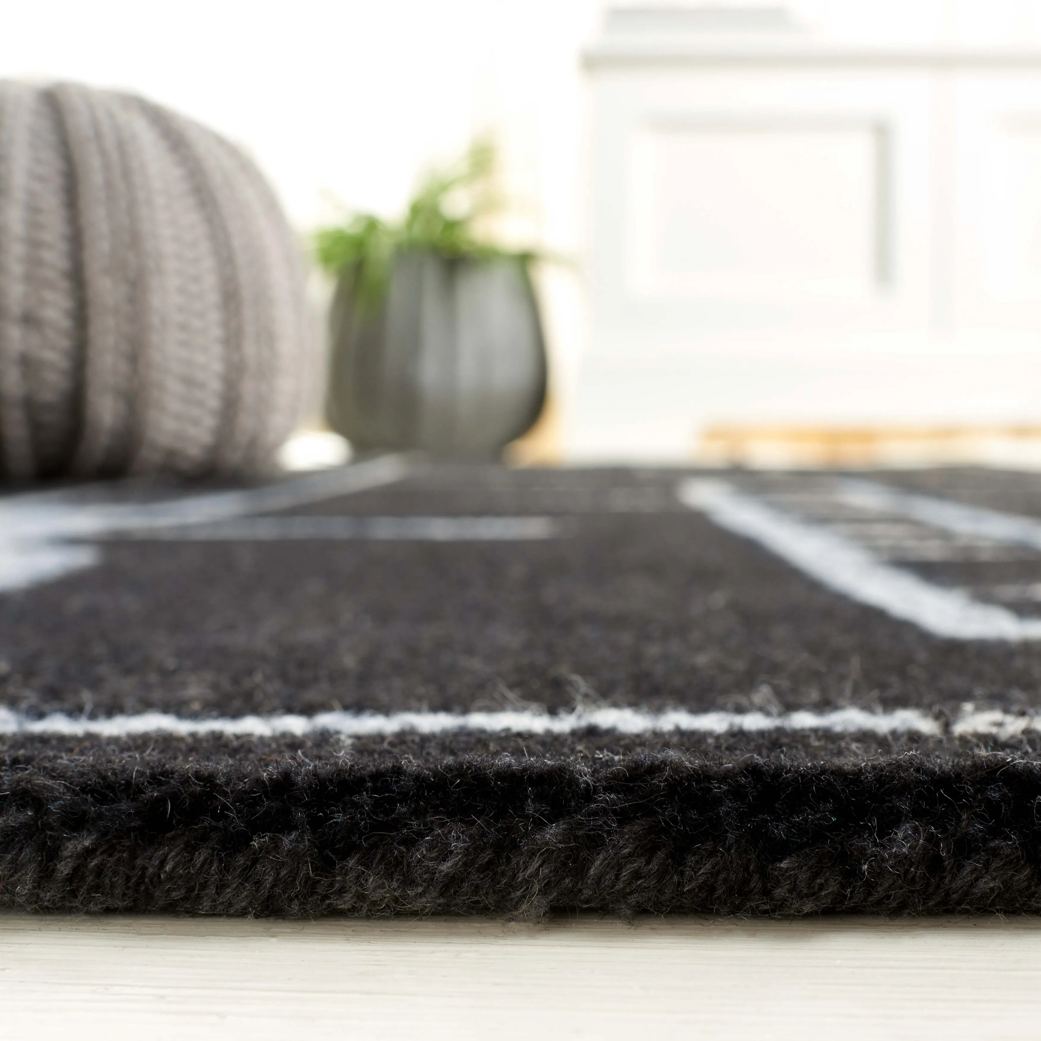 SAFAVIEH Handmade Fifth Avenue Laetitia Mid-Century Modern Wool Rug