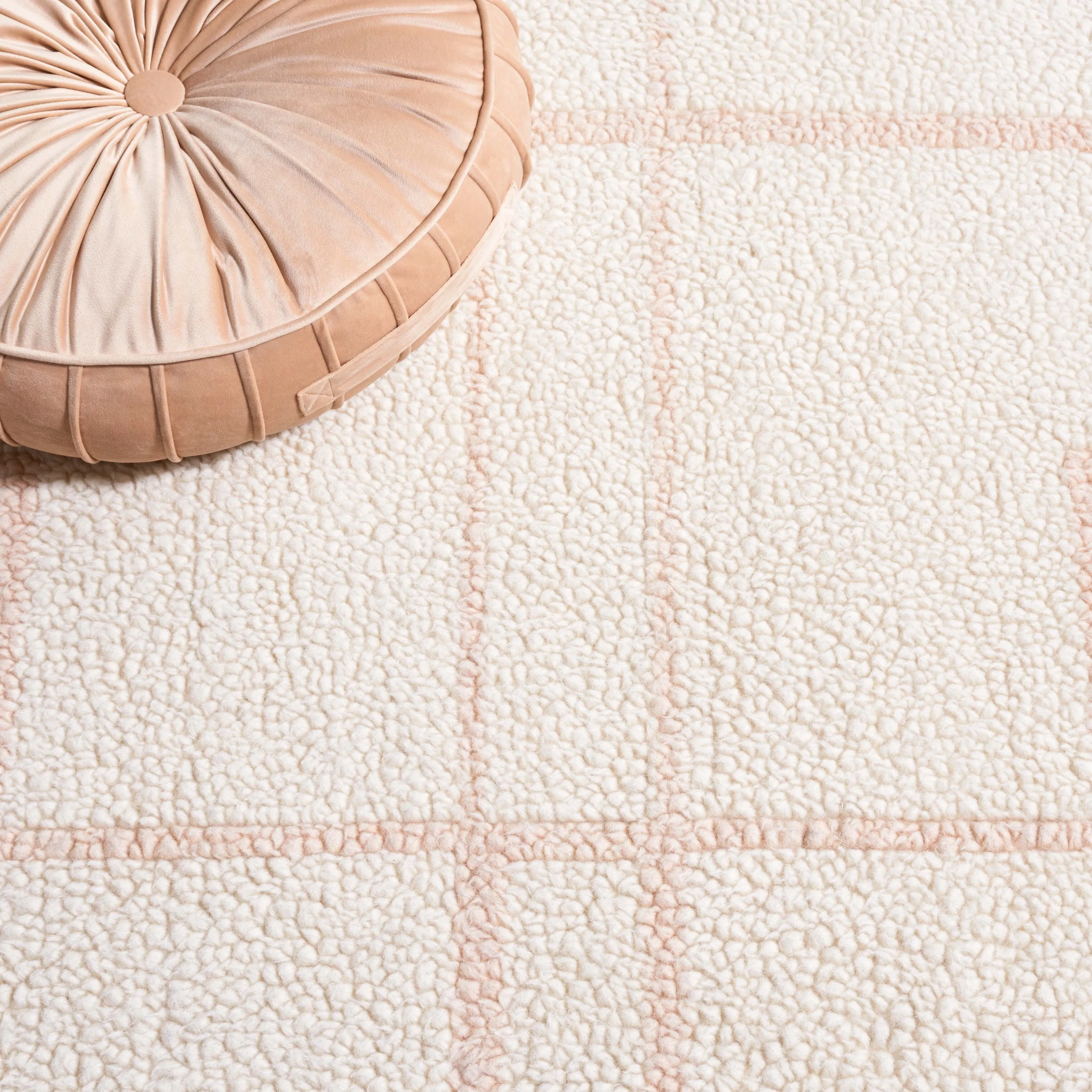 SAFAVIEH Handmade Fifth Avenue Laetitia Mid-Century Modern Wool Rug