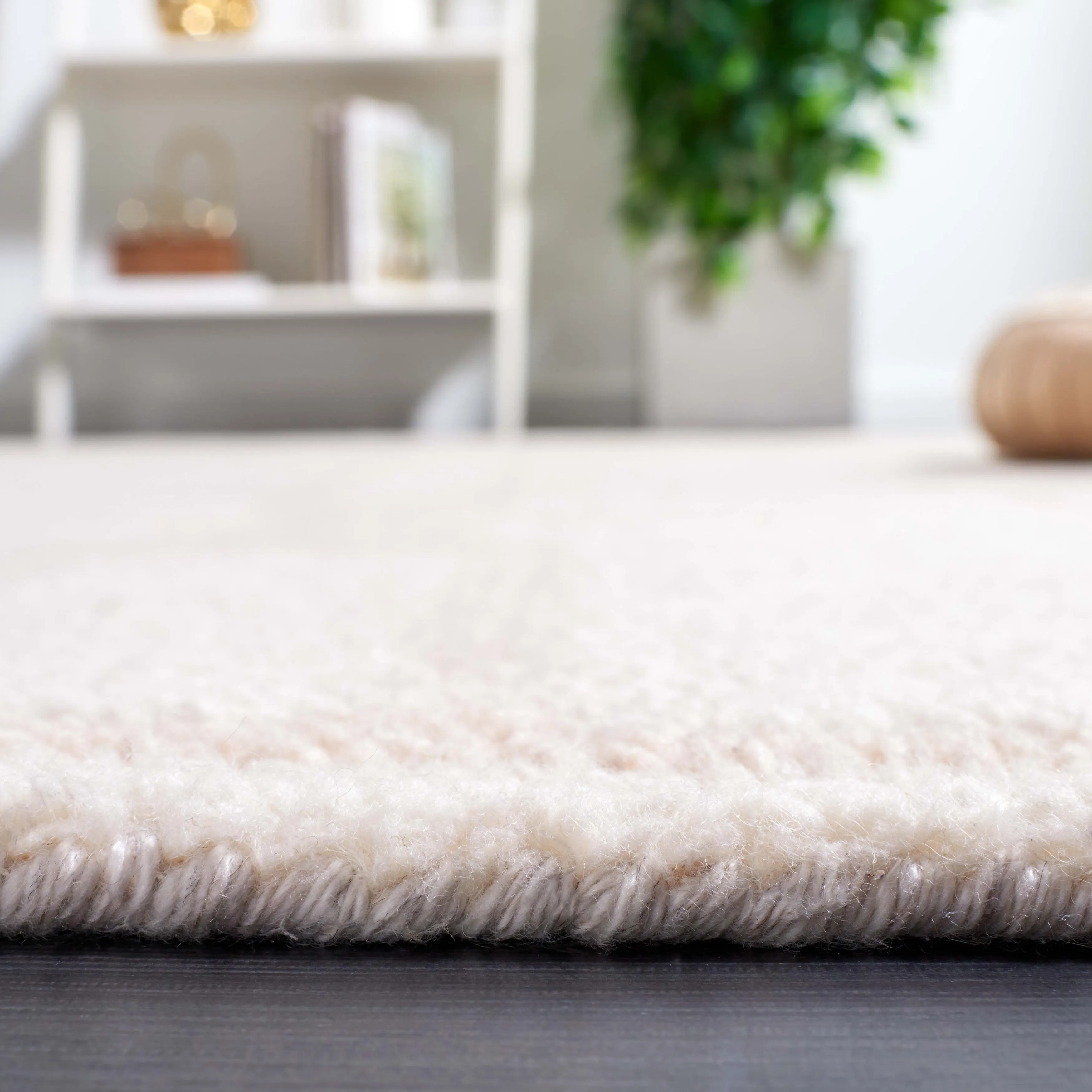 SAFAVIEH Handmade Fifth Avenue Laetitia Mid-Century Modern Wool Rug