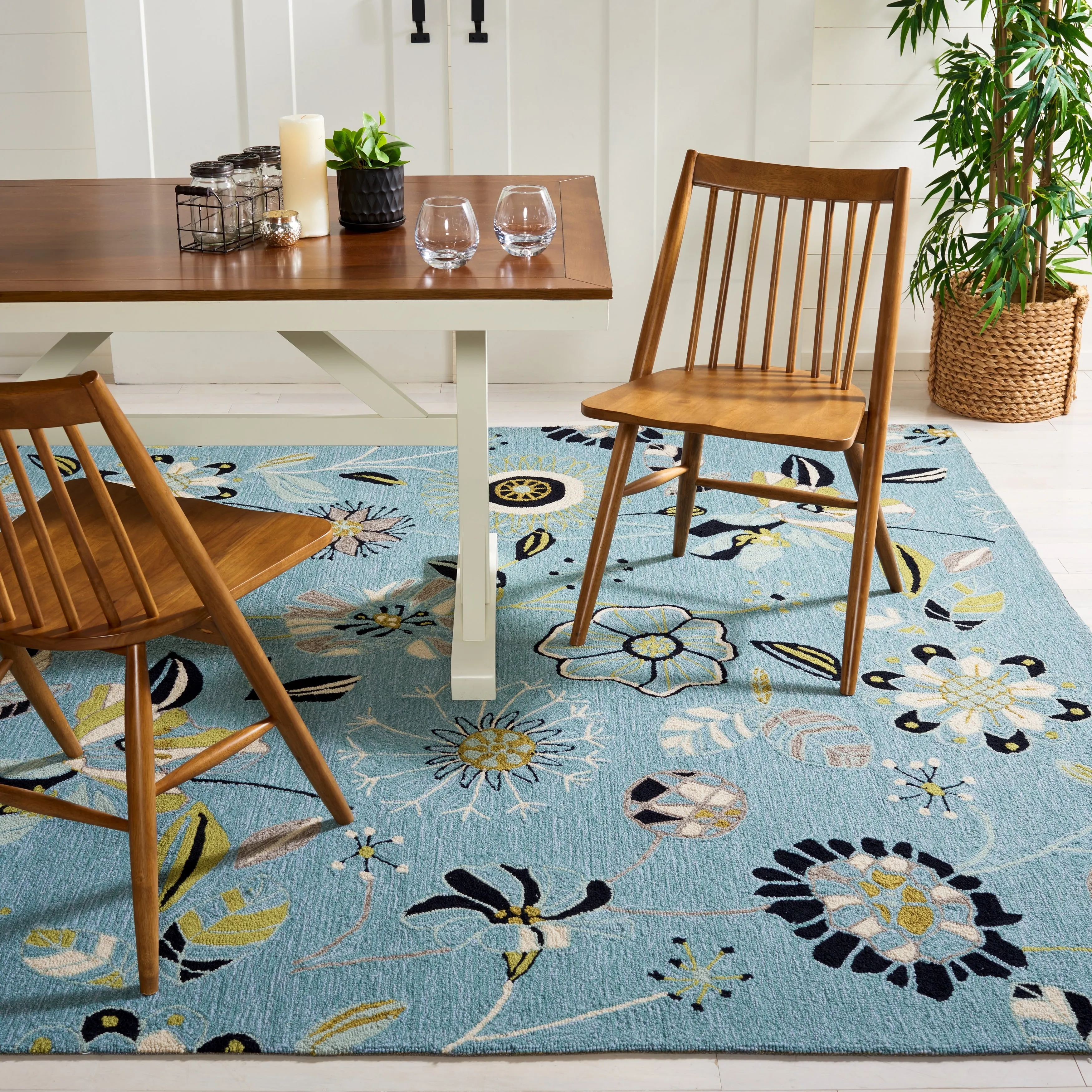 SAFAVIEH Handmade Four Seasons Salinda Floral Rug