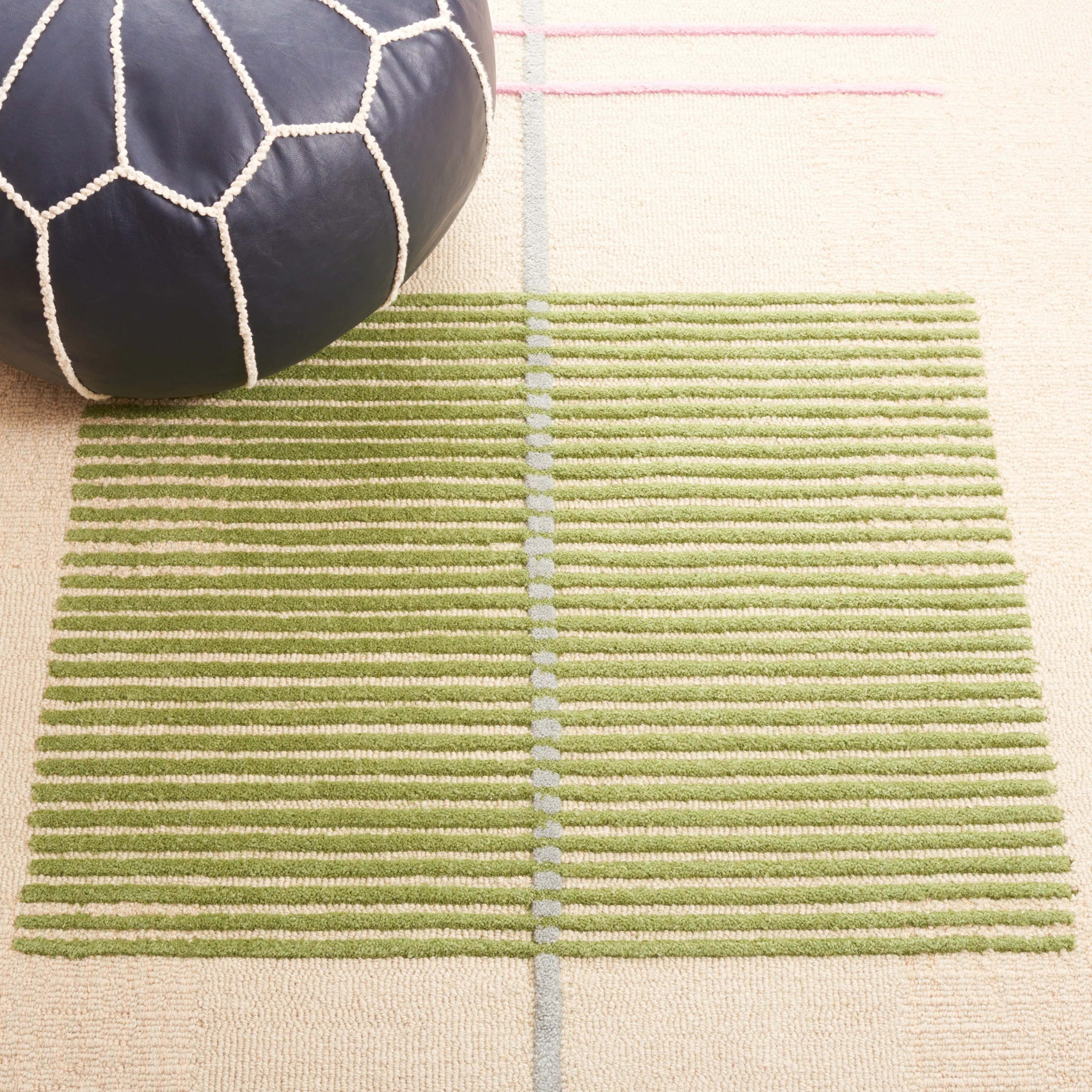 SAFAVIEH Handmade Genre Saide Mid-Century Modern Wool Rug