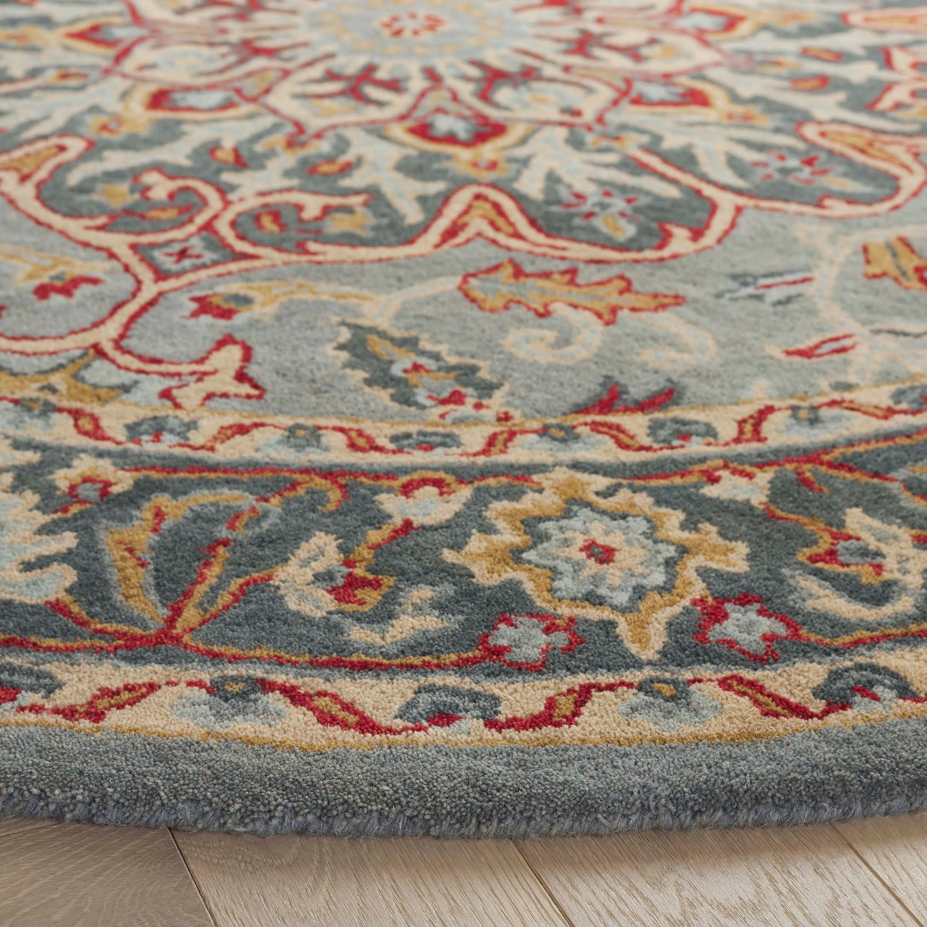 SAFAVIEH Handmade Heritage Leaf Stamp Traditional Wool Rug