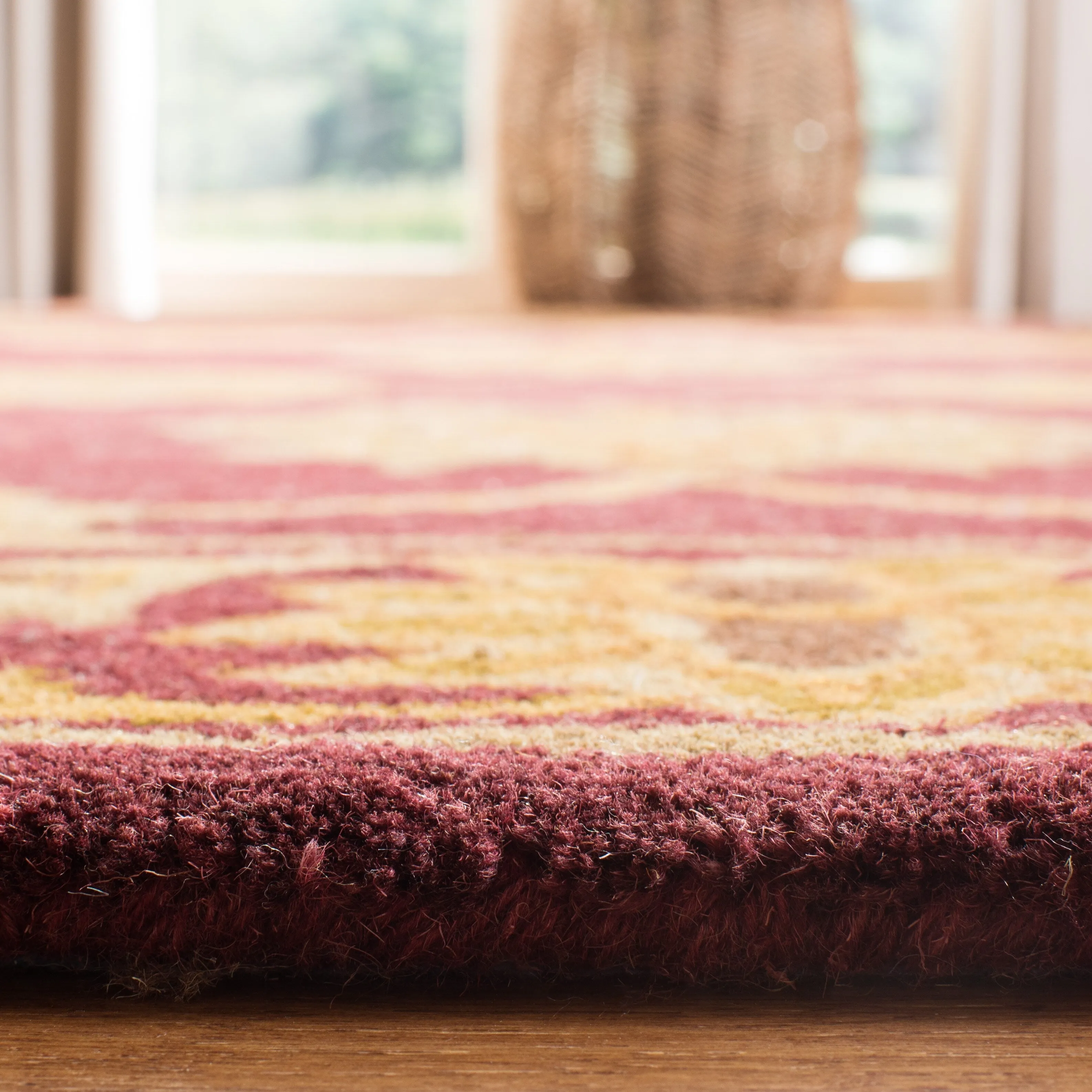 SAFAVIEH Handmade Heritage Lehte Traditional Oriental Wool Rug
