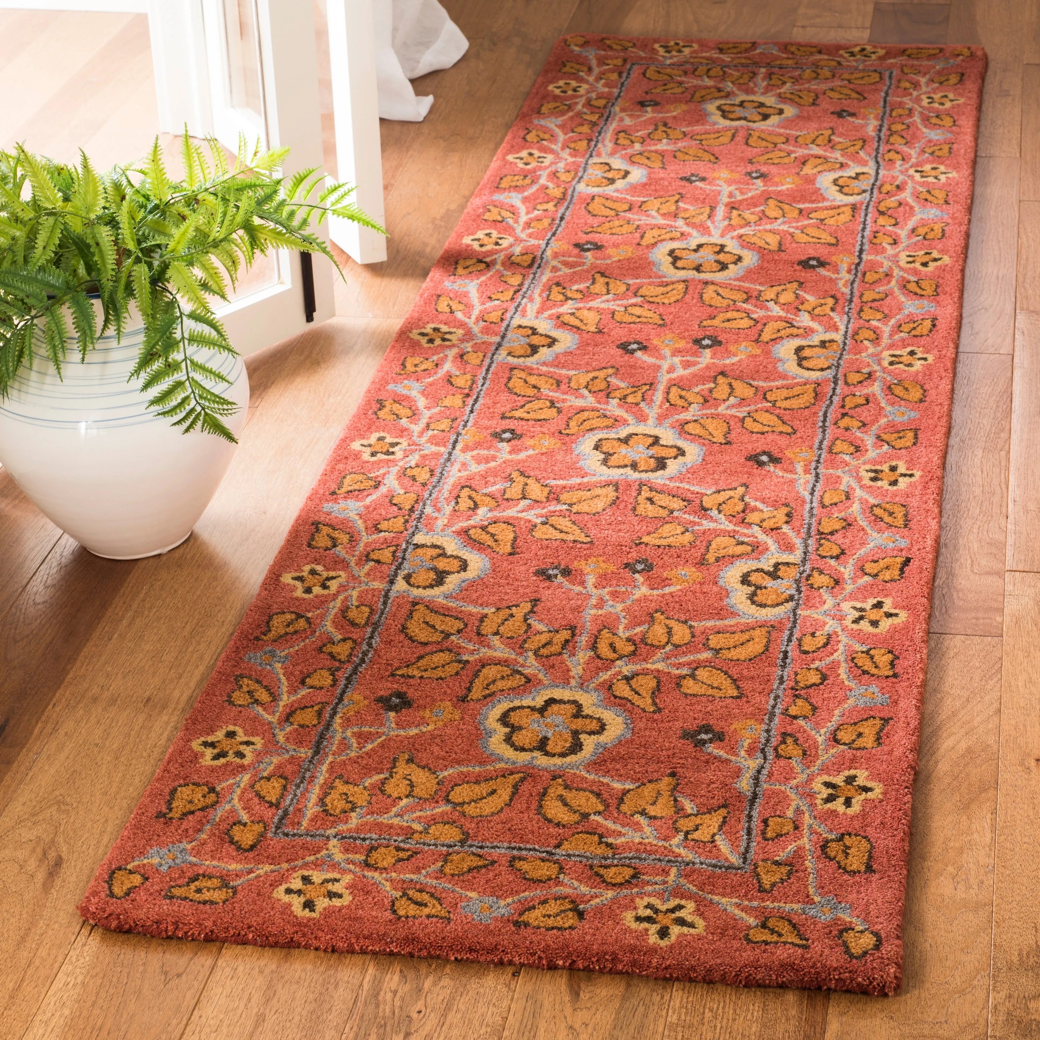 SAFAVIEH Handmade Heritage Quatrefoil Traditional Oriental Wool Rug