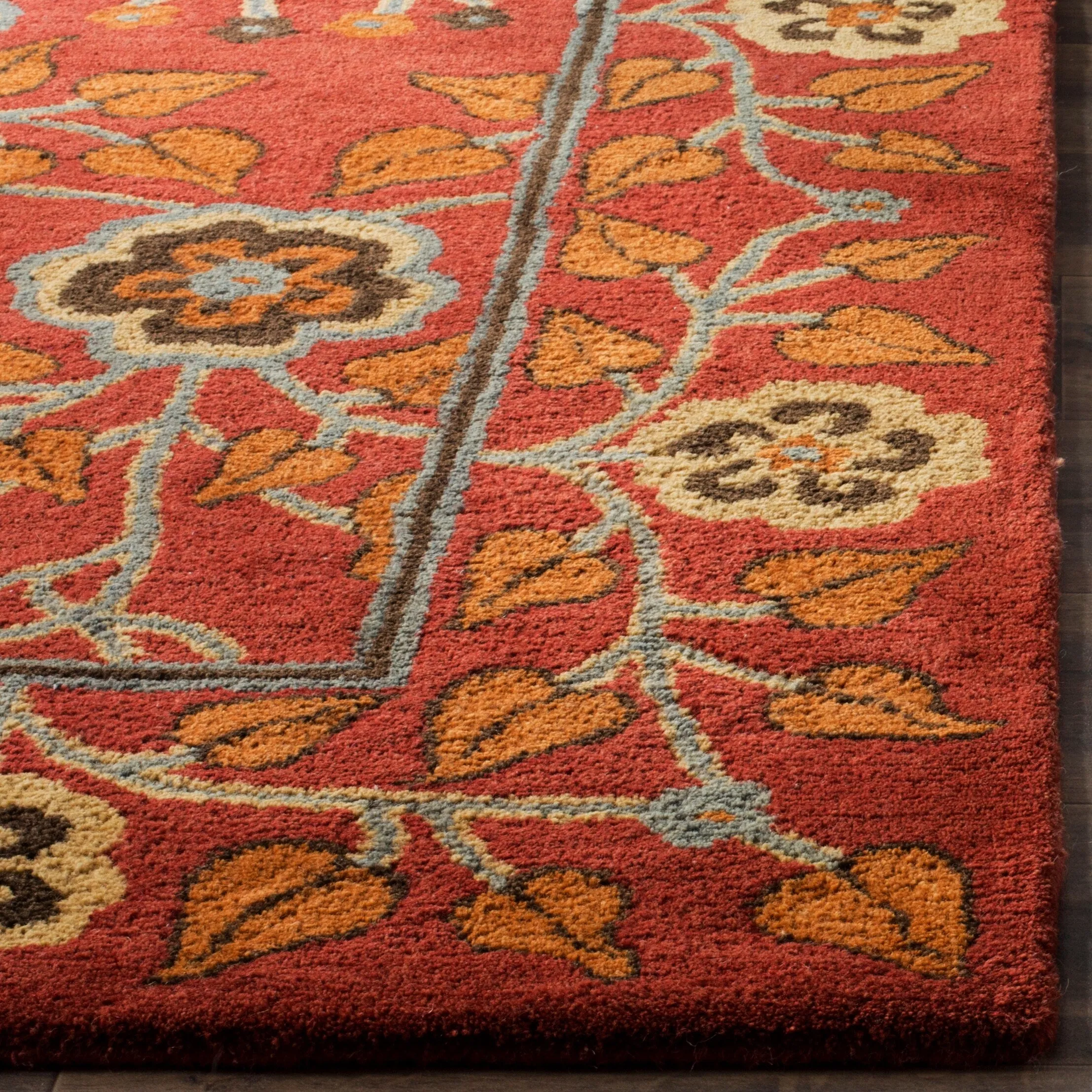 SAFAVIEH Handmade Heritage Quatrefoil Traditional Oriental Wool Rug