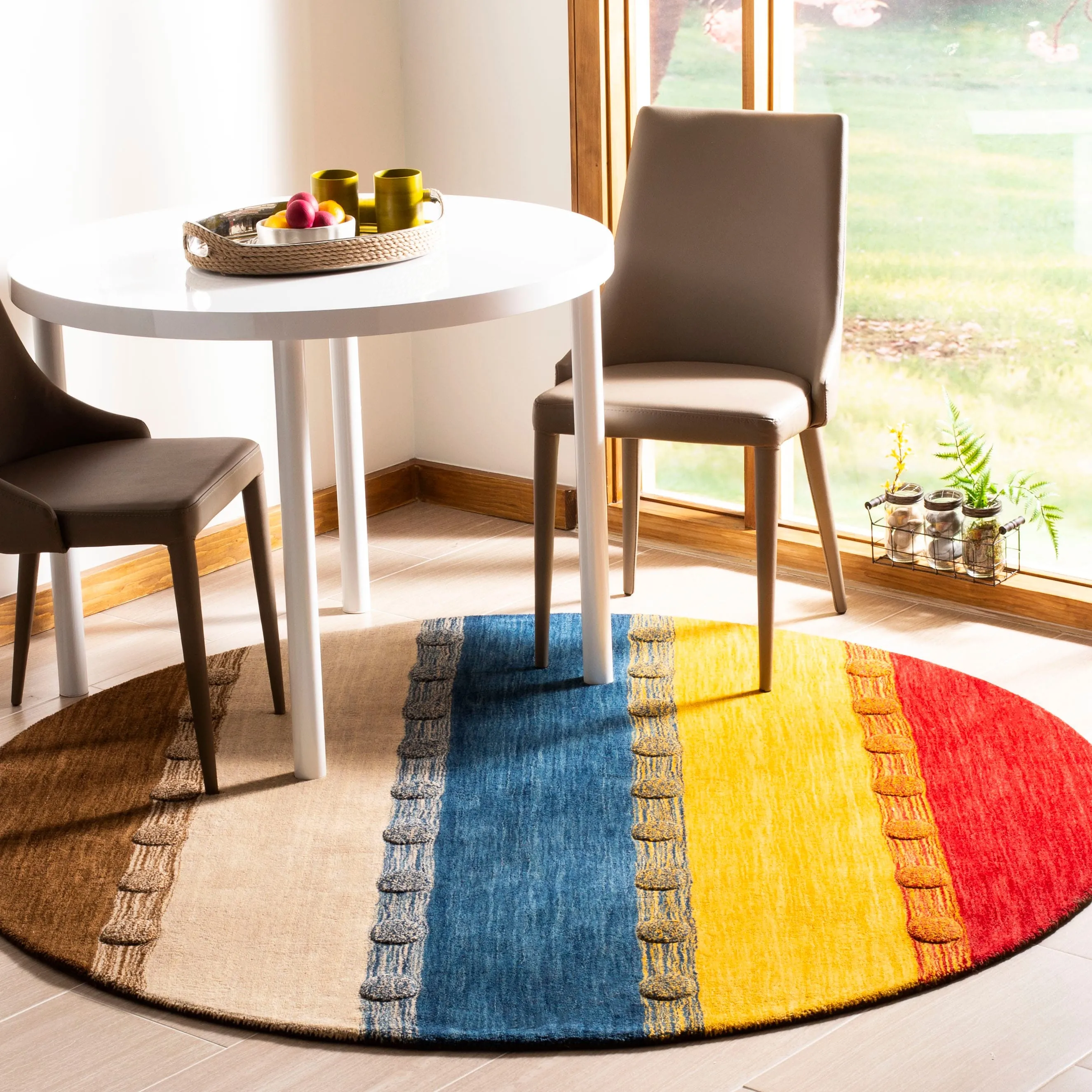 SAFAVIEH Handmade Himalaya Poppy Field Modern Wool Rug
