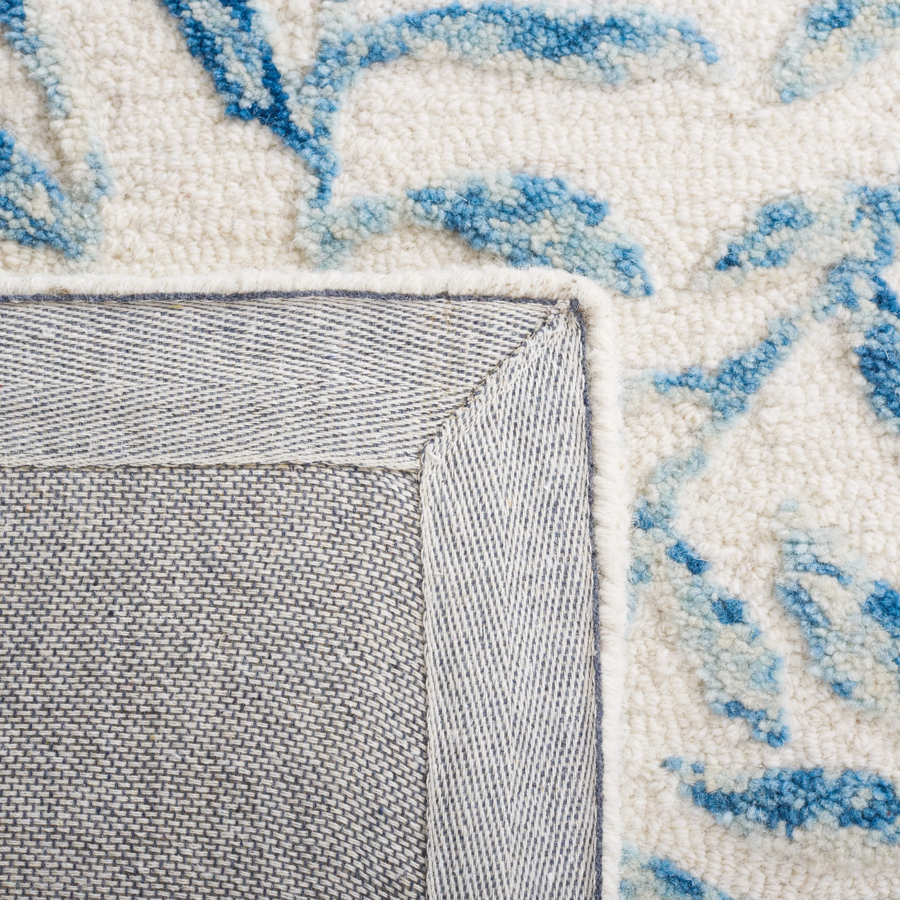 SAFAVIEH Handmade Jardin Beatricea Country Wool Rug
