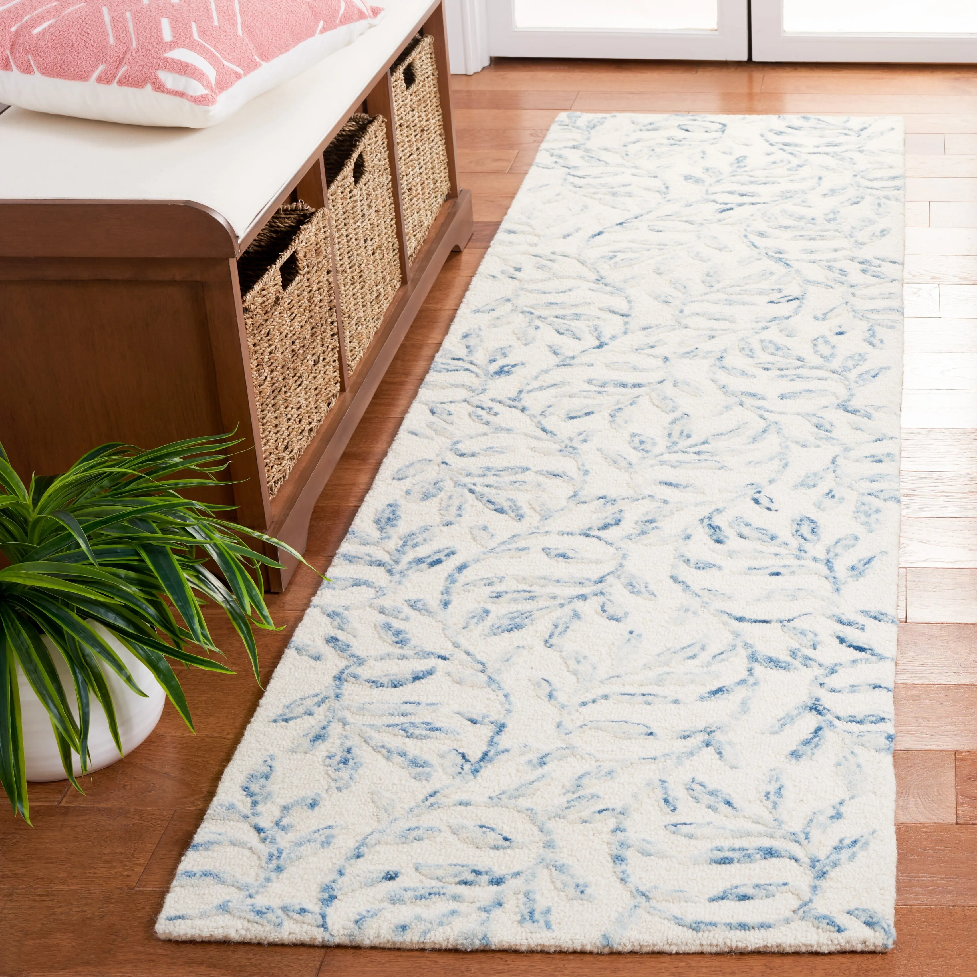 SAFAVIEH Handmade Jardin Beatricea Country Wool Rug