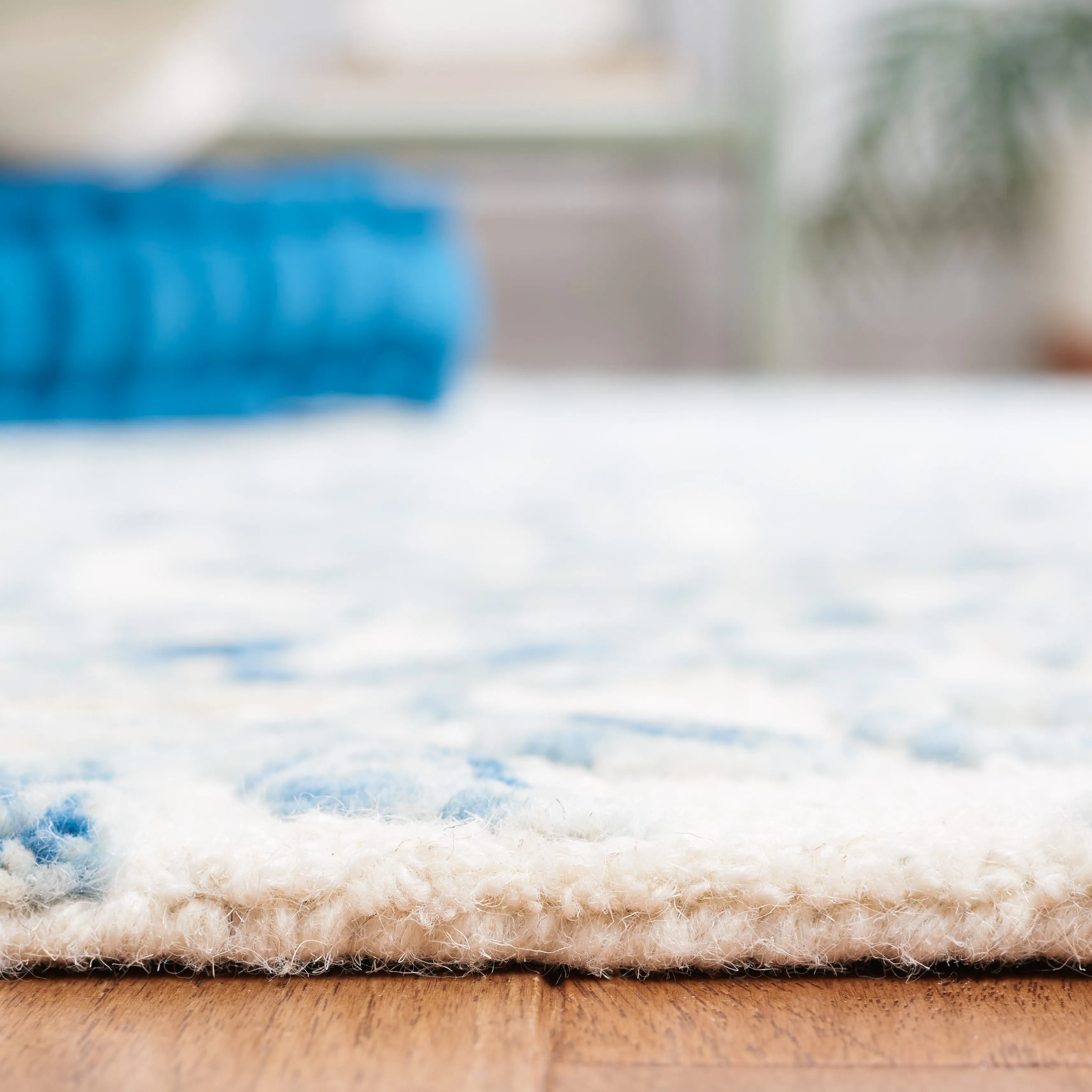 SAFAVIEH Handmade Jardin Beatricea Country Wool Rug