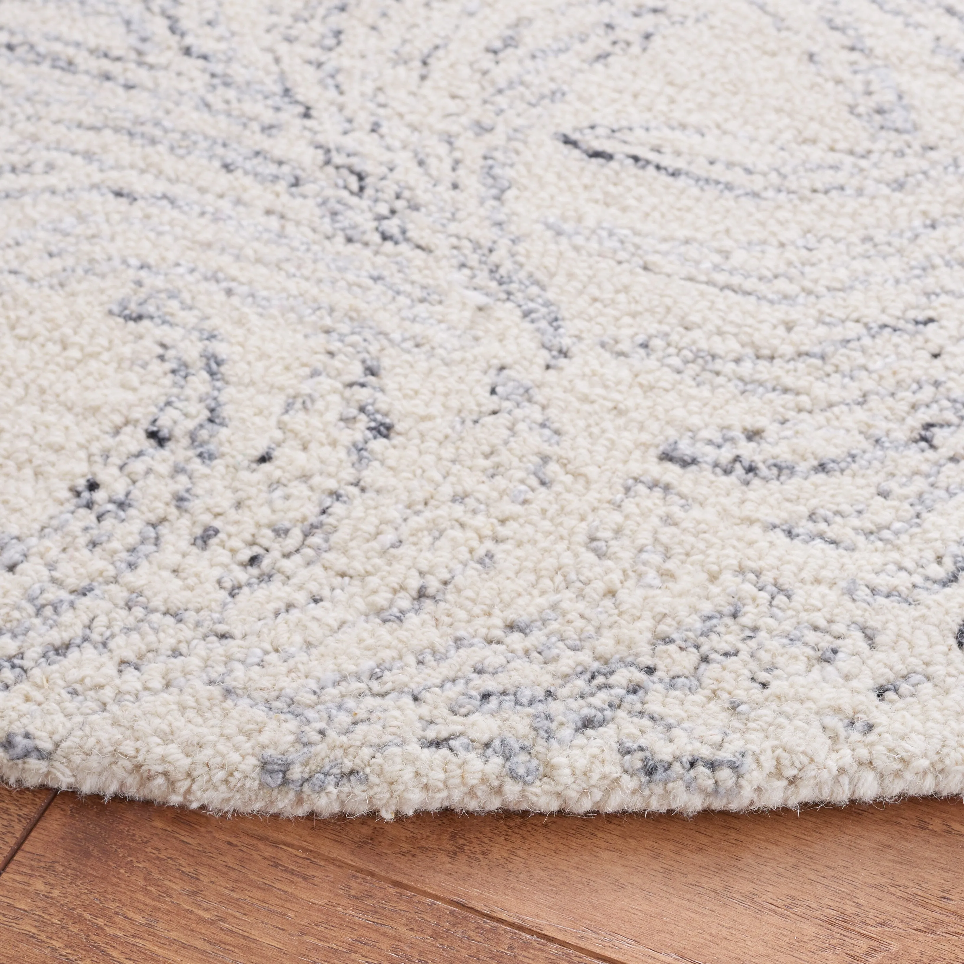 SAFAVIEH Handmade Jardin Hazan Wool Rug