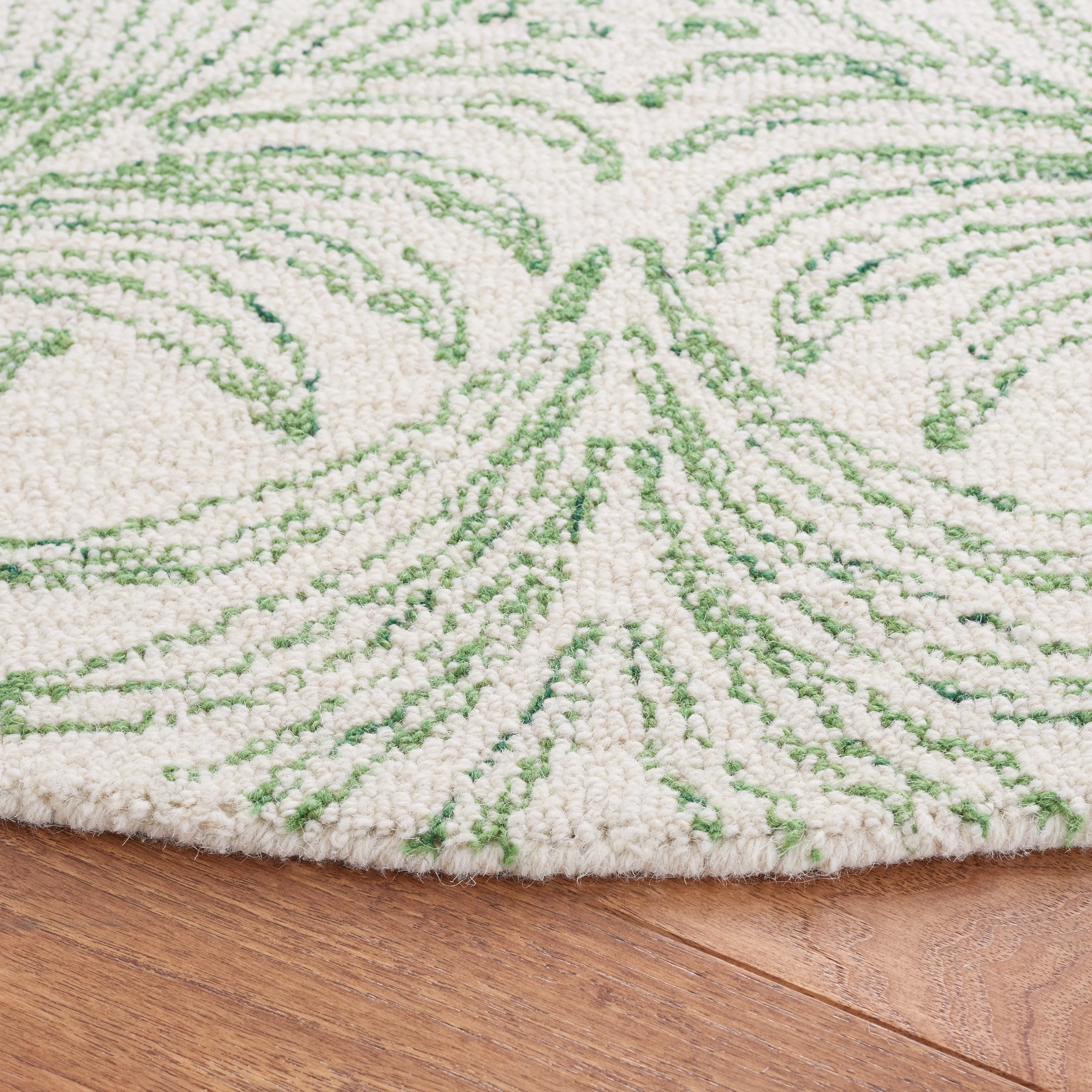 SAFAVIEH Handmade Jardin Hazan Wool Rug