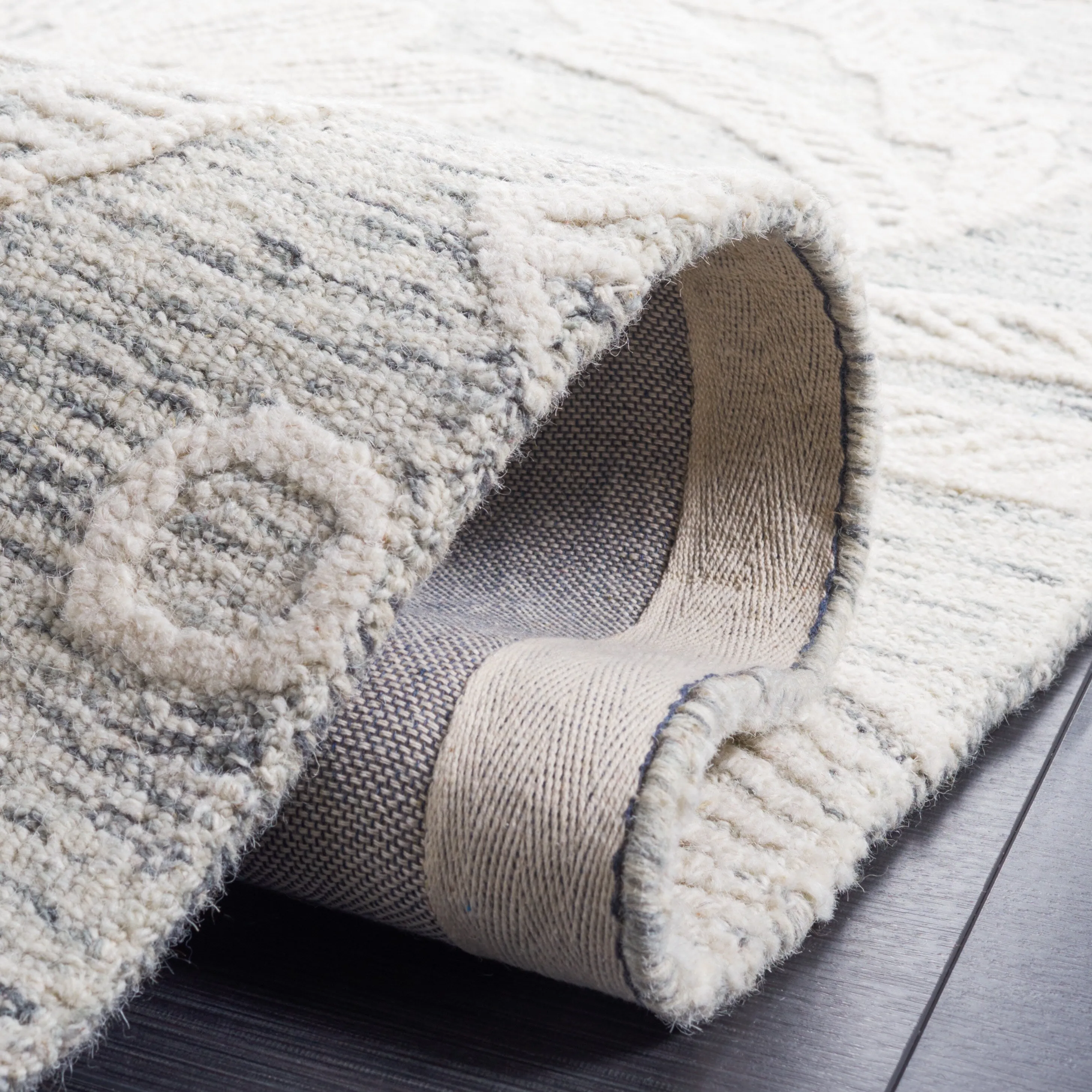 SAFAVIEH Handmade Jardin Kathe Floral Wool Rug