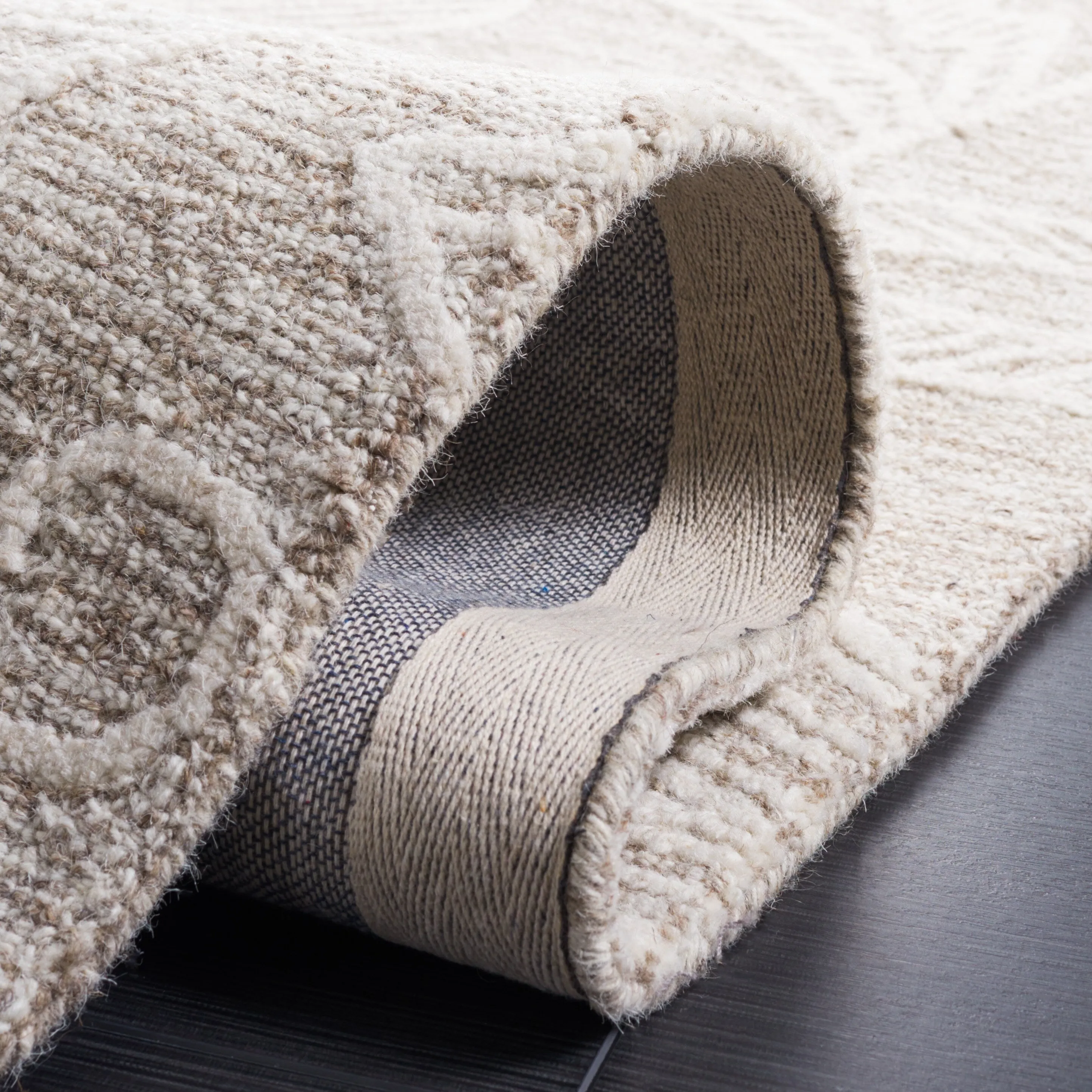 SAFAVIEH Handmade Jardin Kathe Floral Wool Rug