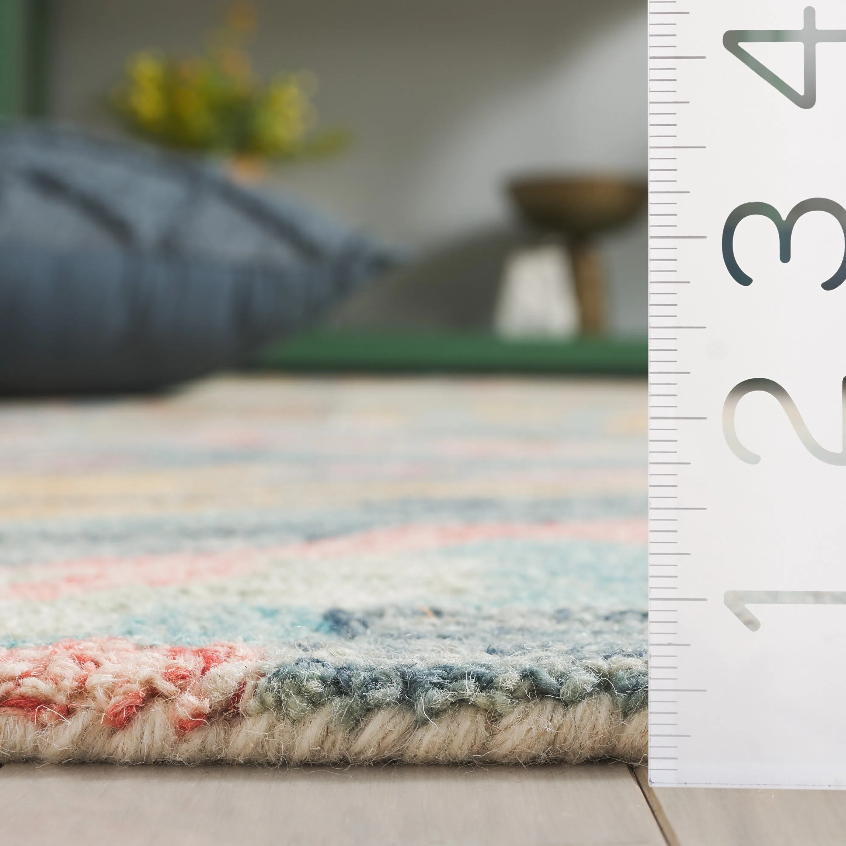 SAFAVIEH Handmade Jardin Shiho Country Wool Rug