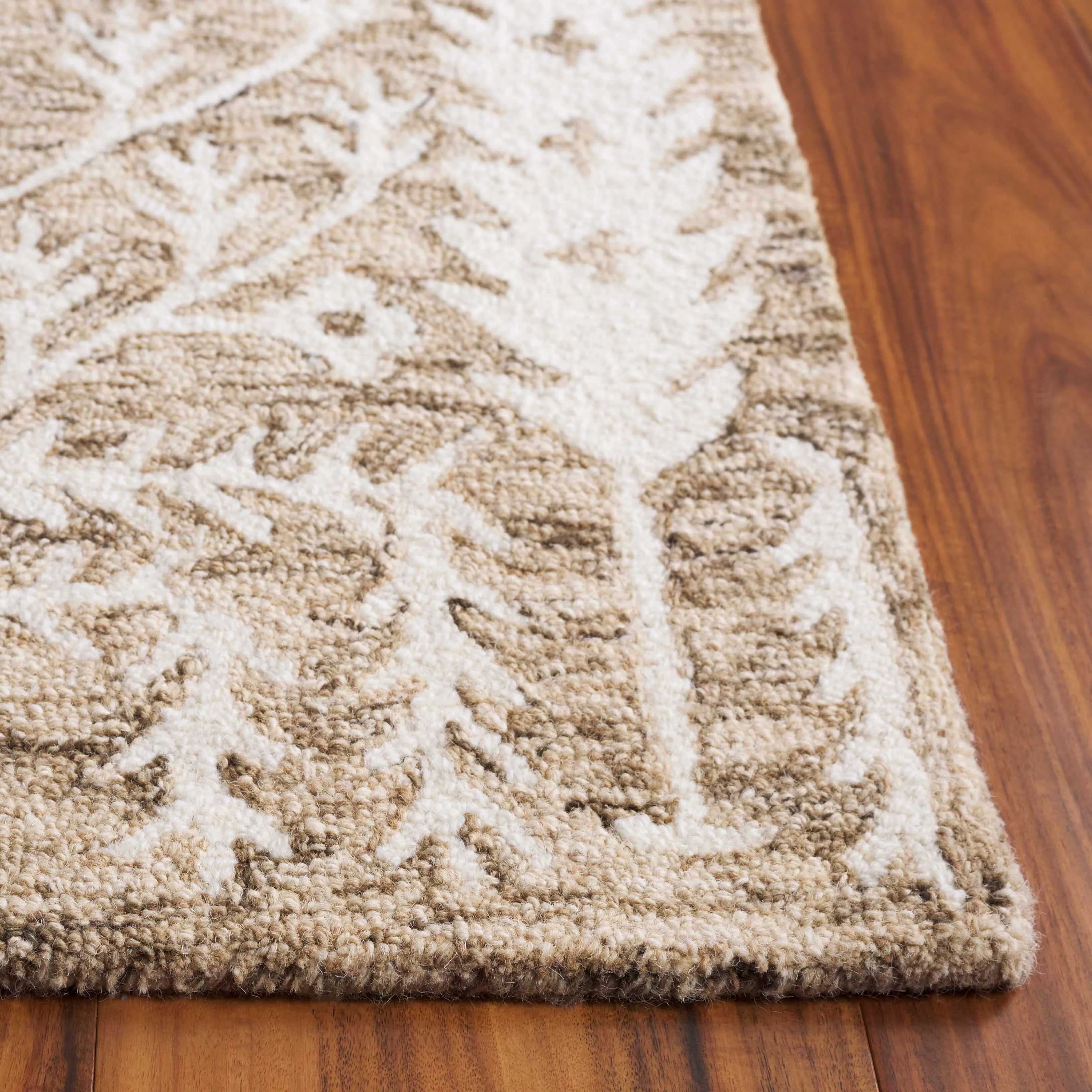 SAFAVIEH Handmade Jardin Timotea Wool Rug