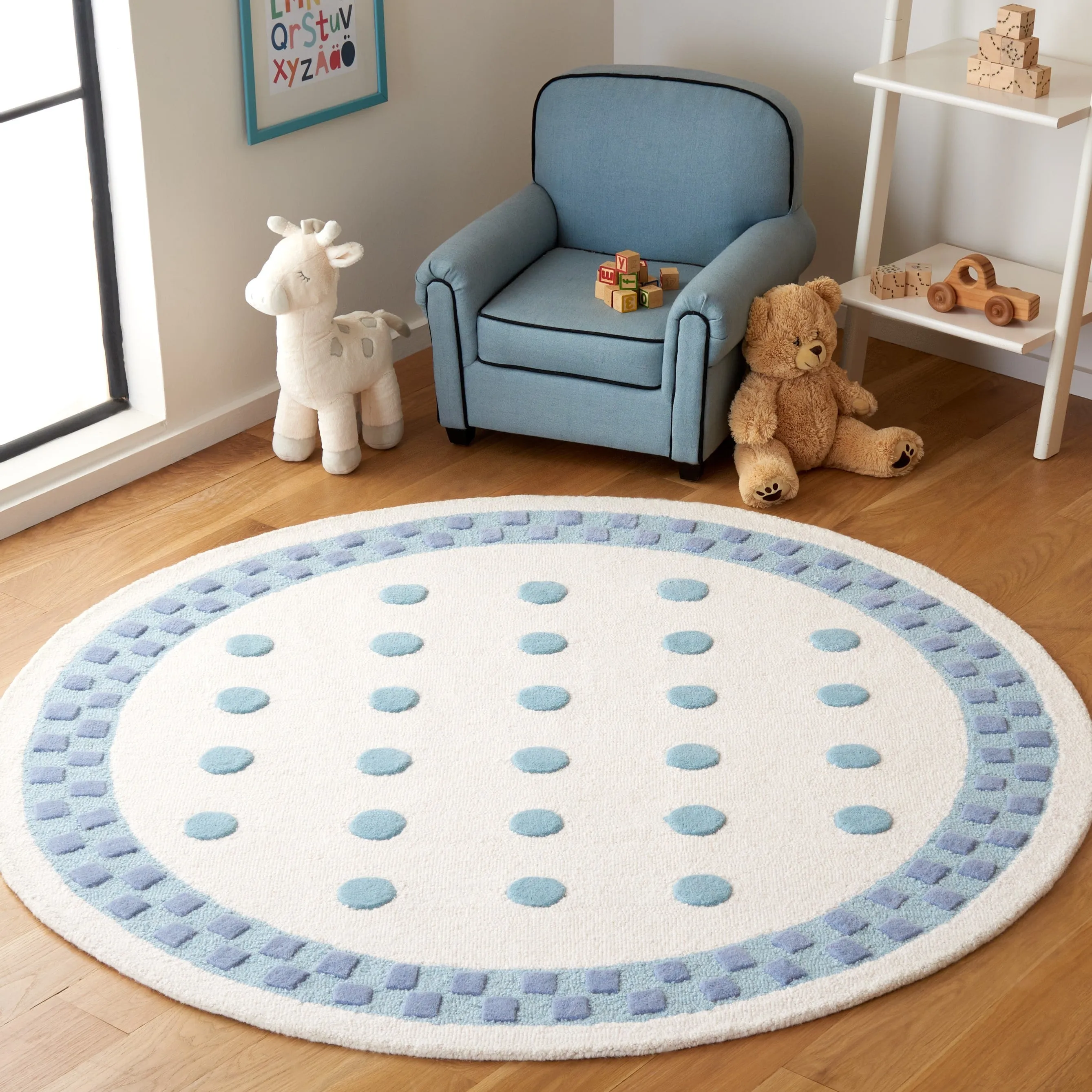 SAFAVIEH Handmade Kids Kinsey Dots Wool Rug