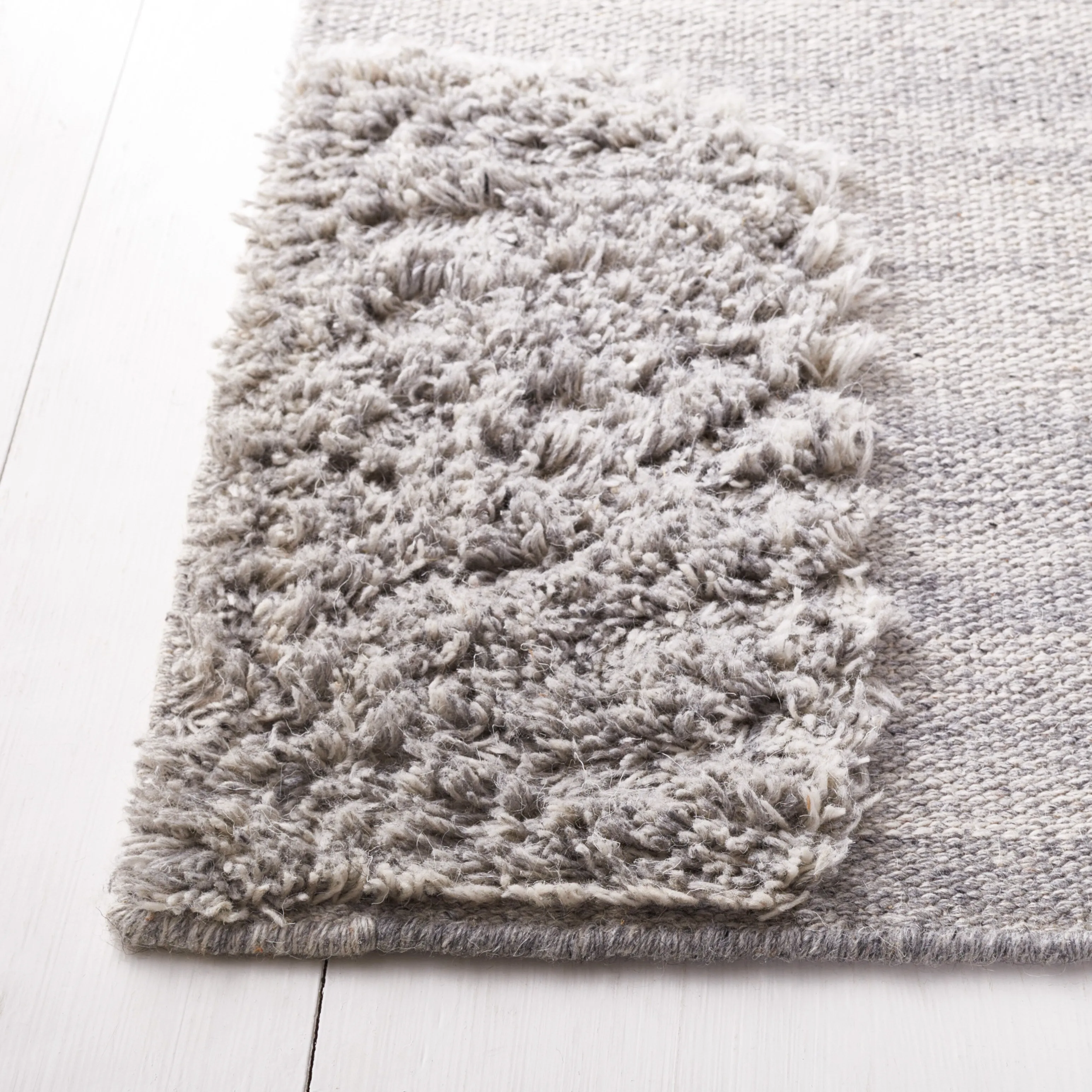 SAFAVIEH Handmade Manhattan Bernice Modern Wool Rug
