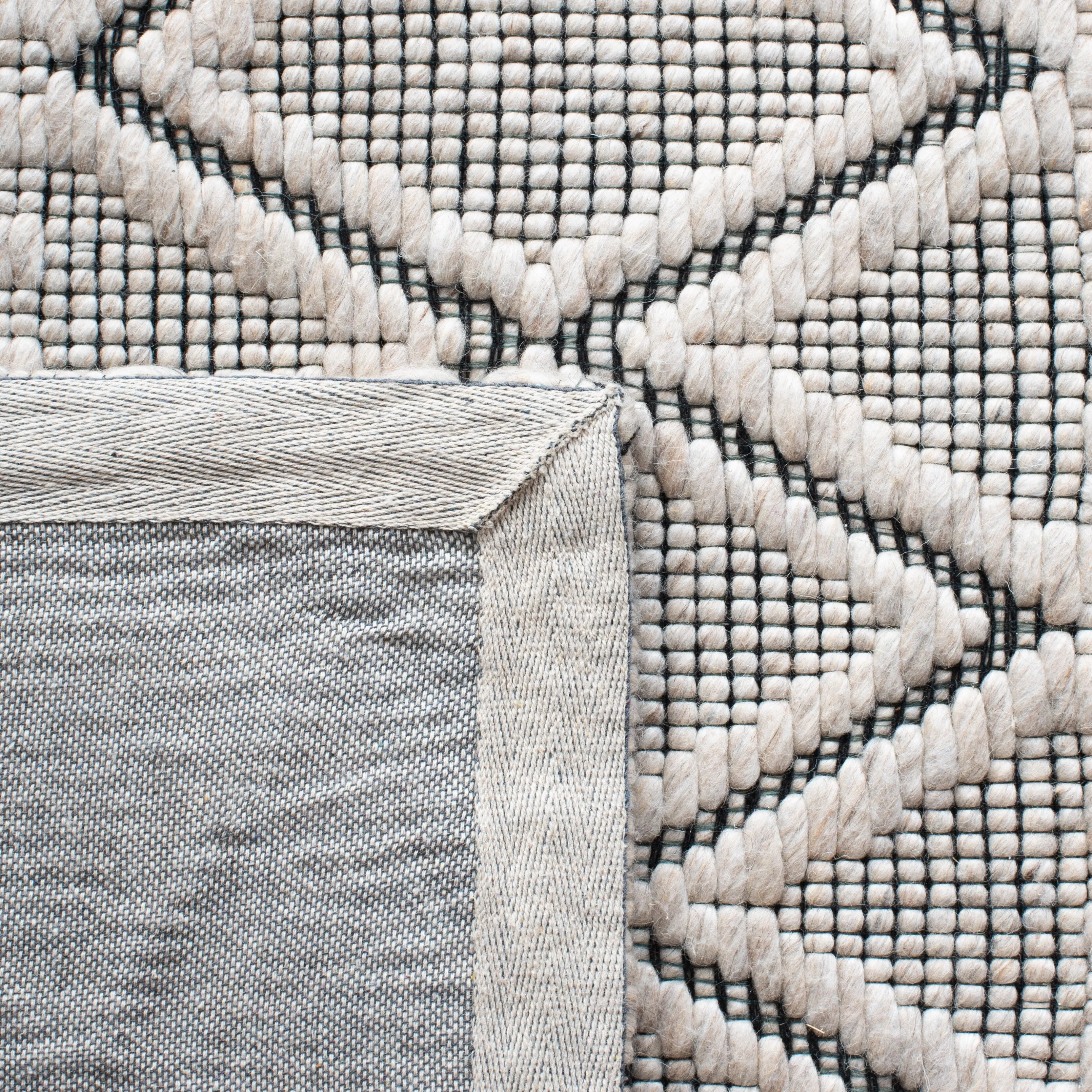 SAFAVIEH Handmade Marbella Blair Wool Rug