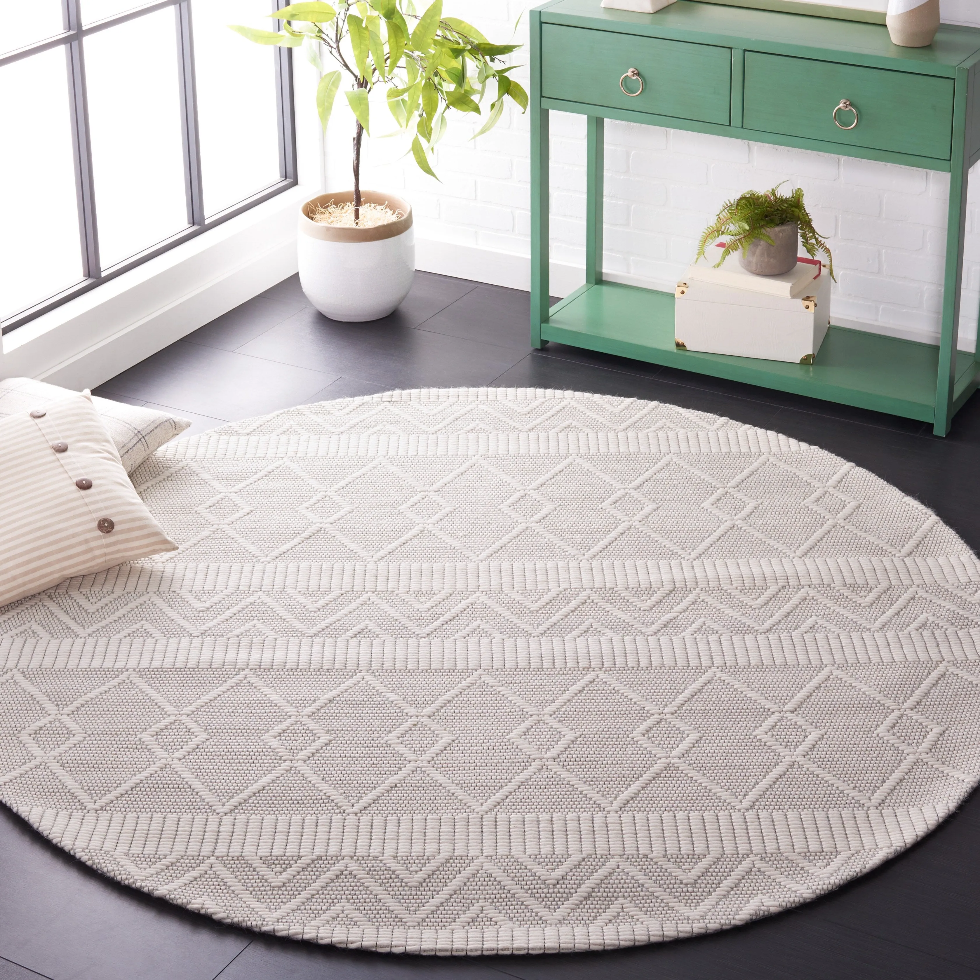 SAFAVIEH Handmade Marbella Nutan Boho Wool Rug